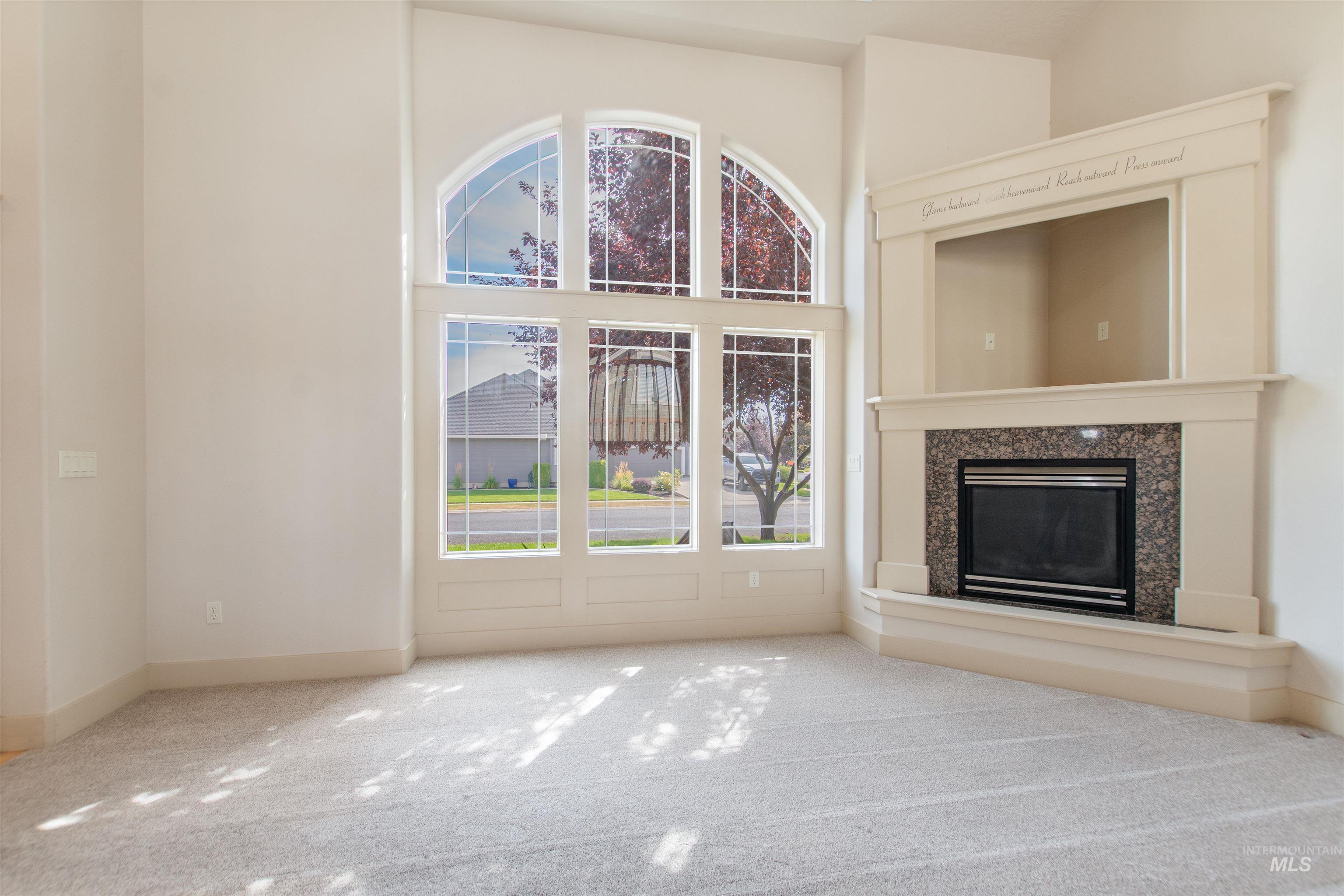 5949 N Moose Creek Way Property Photo 6