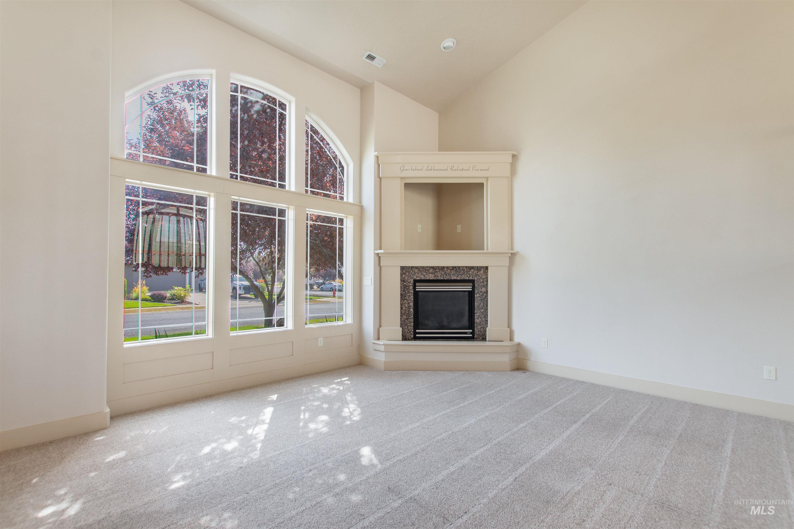 5949 N Moose Creek Way Property Photo 7