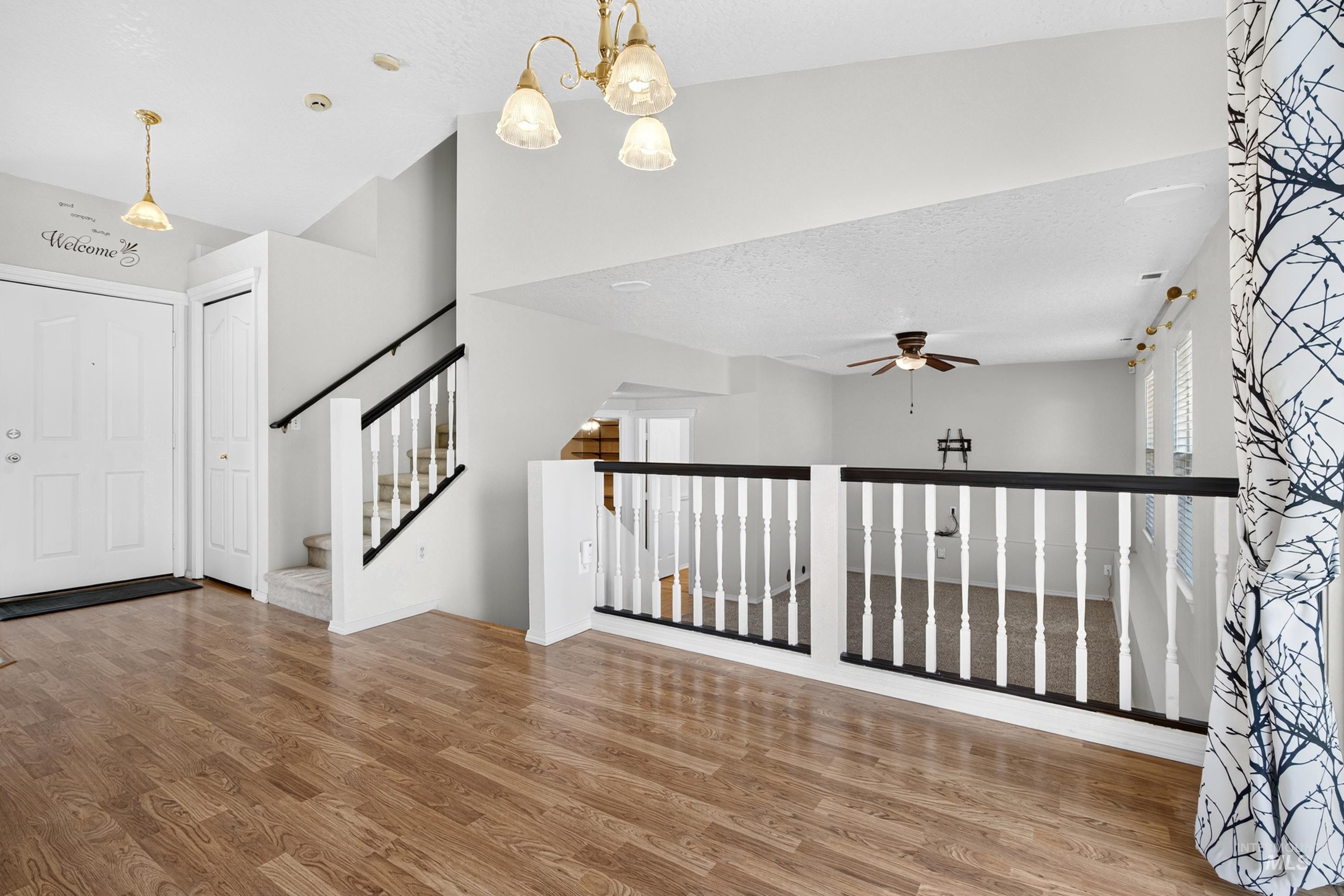 1209 Cattail St Property Photo 11