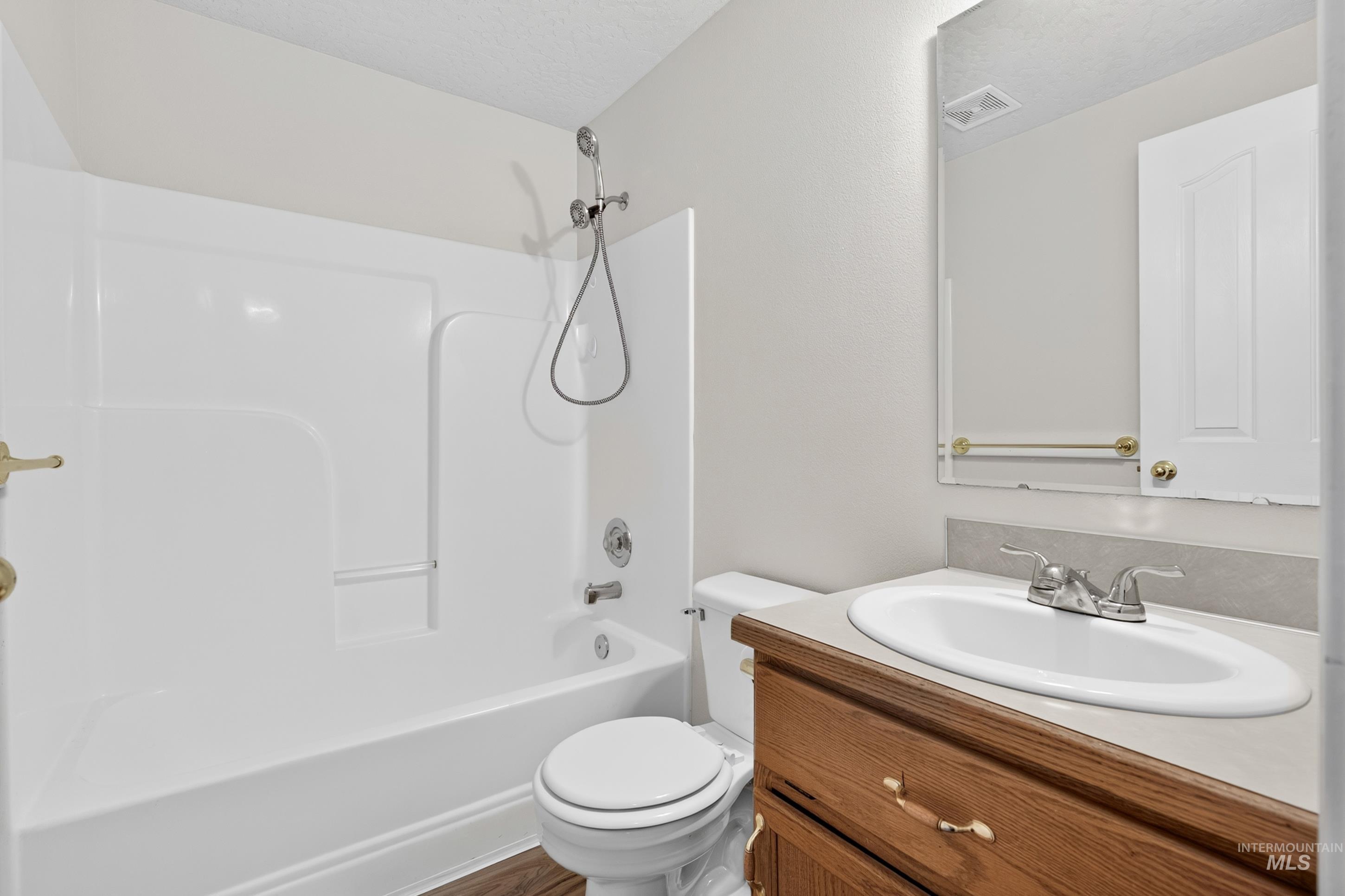 1209 Cattail St Property Photo 15