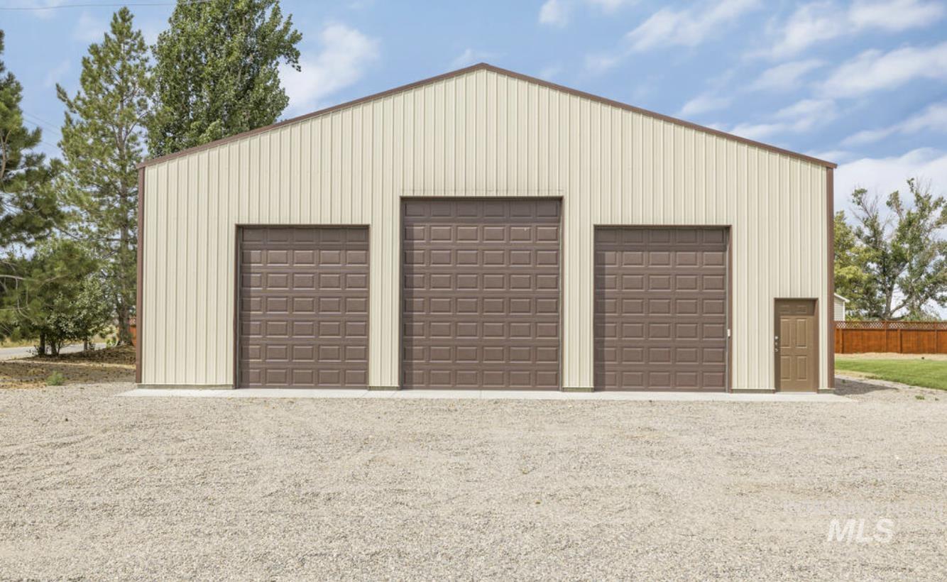 144 E 400 N Property Photo 43