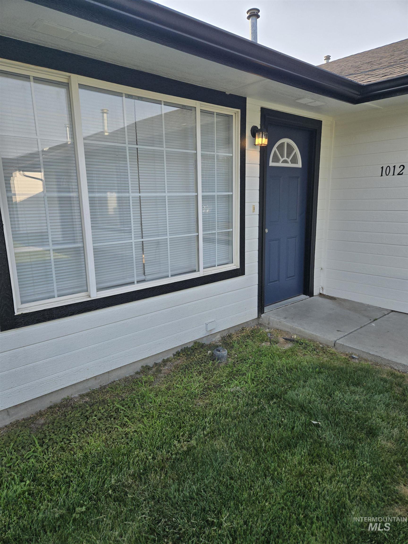 1000-1014 W Orchard Ave Property Photo 4
