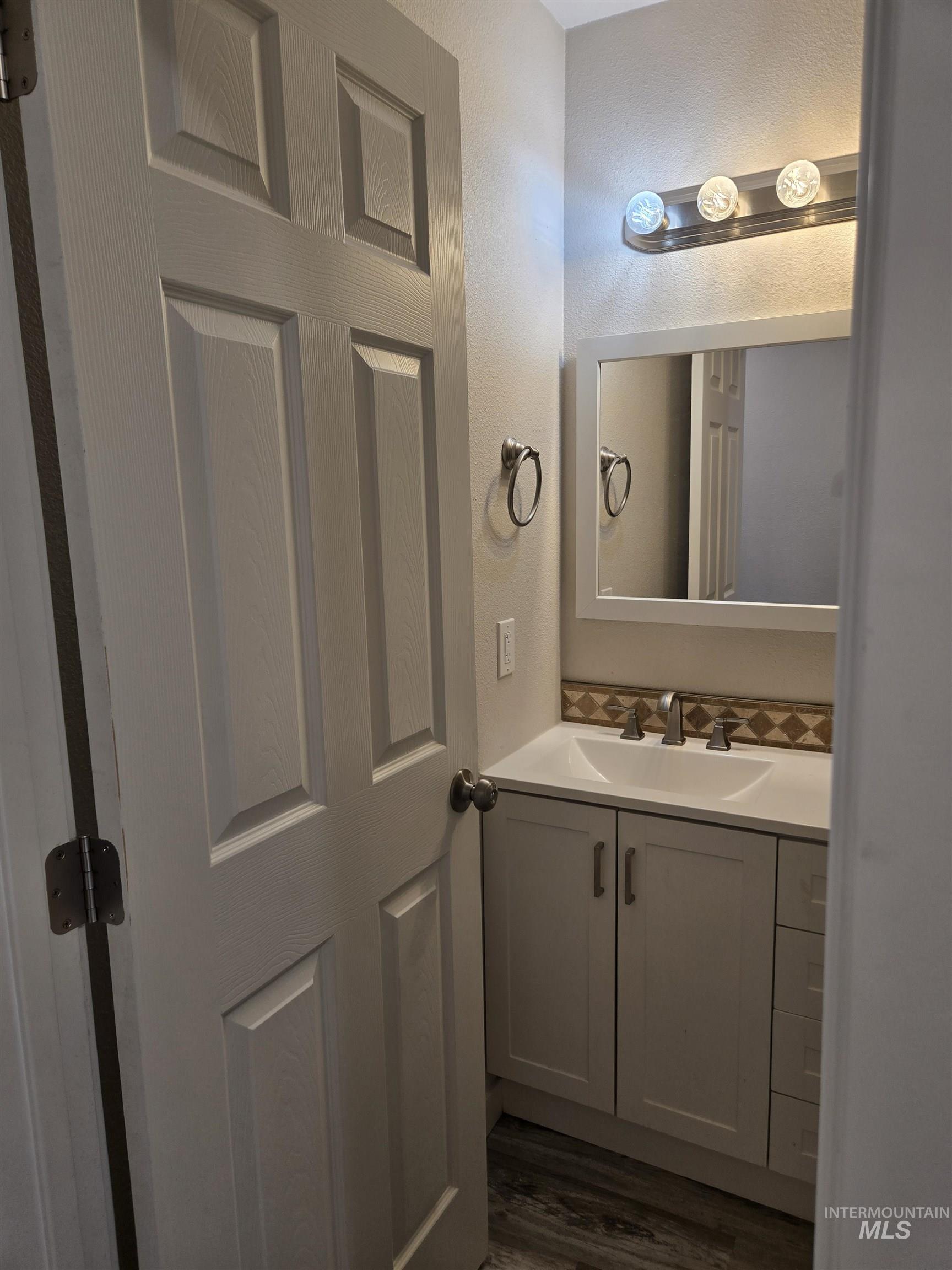 1000-1014 W Orchard Ave Property Photo 15