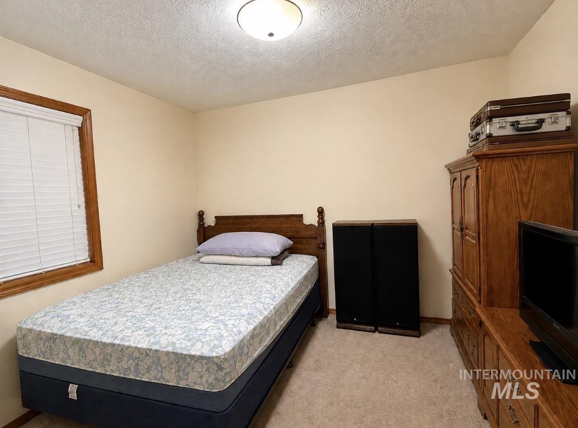 2917 Janis Way Property Photo 5