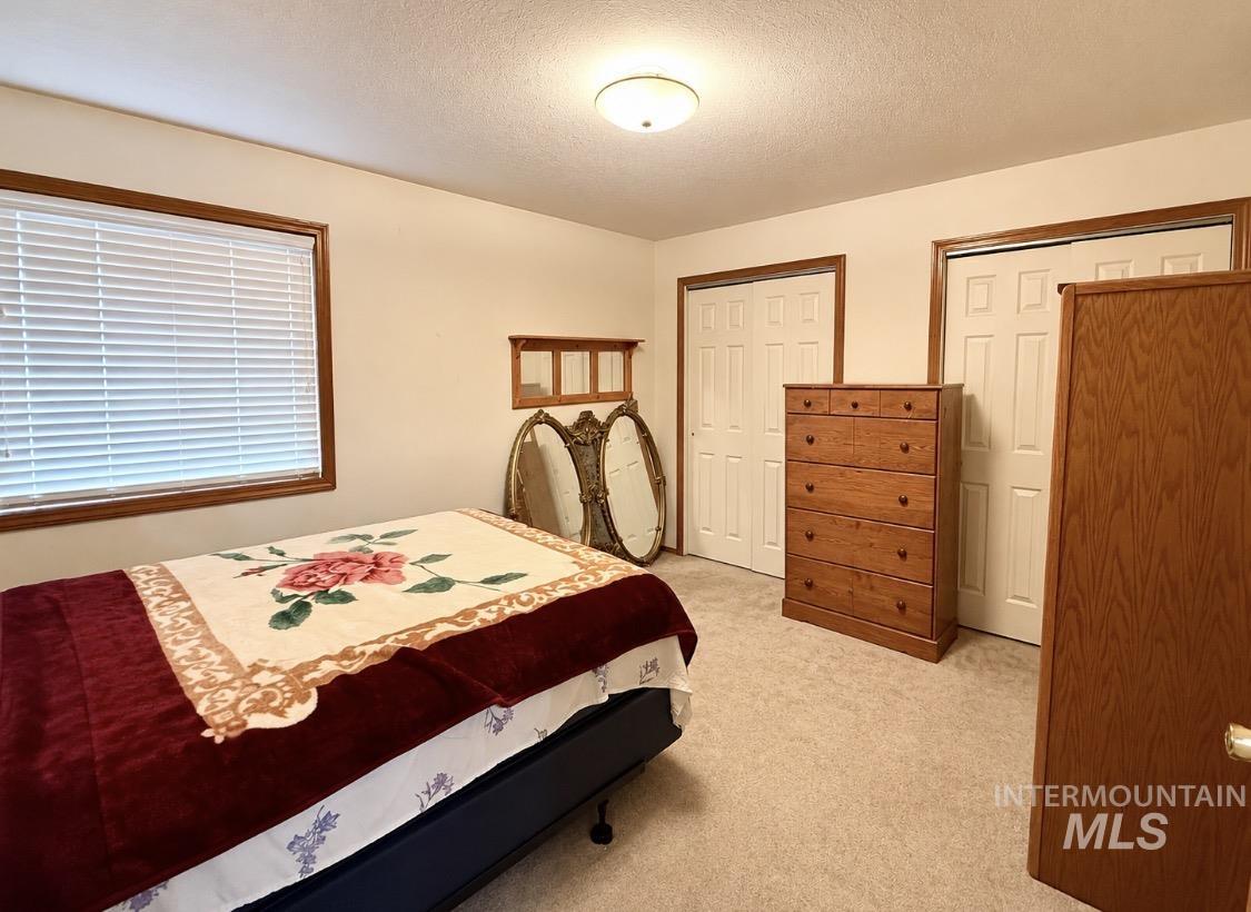 2917 Janis Way Property Photo 6
