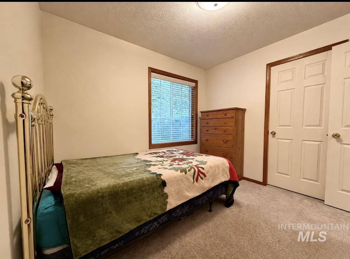2917 Janis Way Property Photo 7