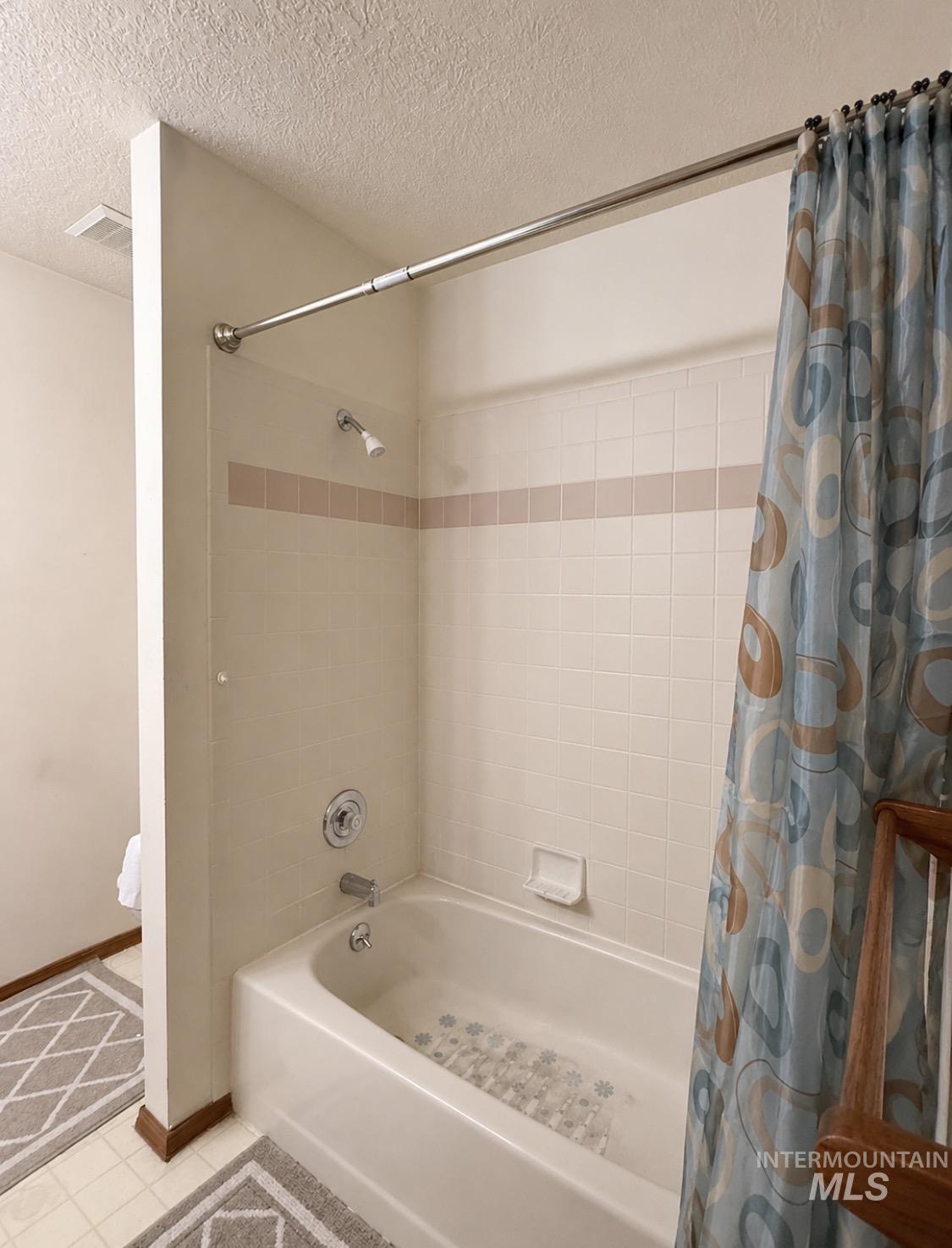 2917 Janis Way Property Photo 8