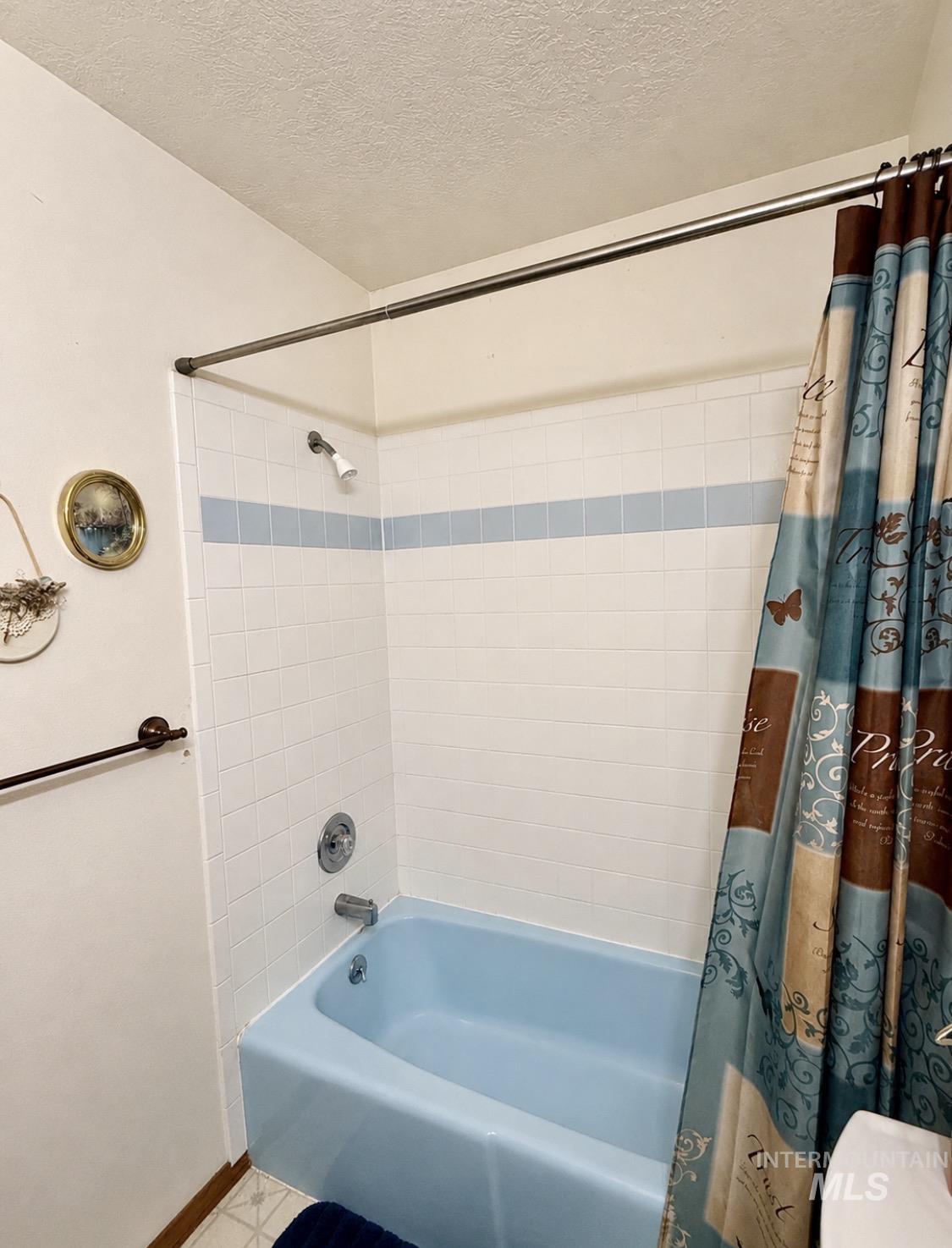 2917 Janis Way Property Photo 11