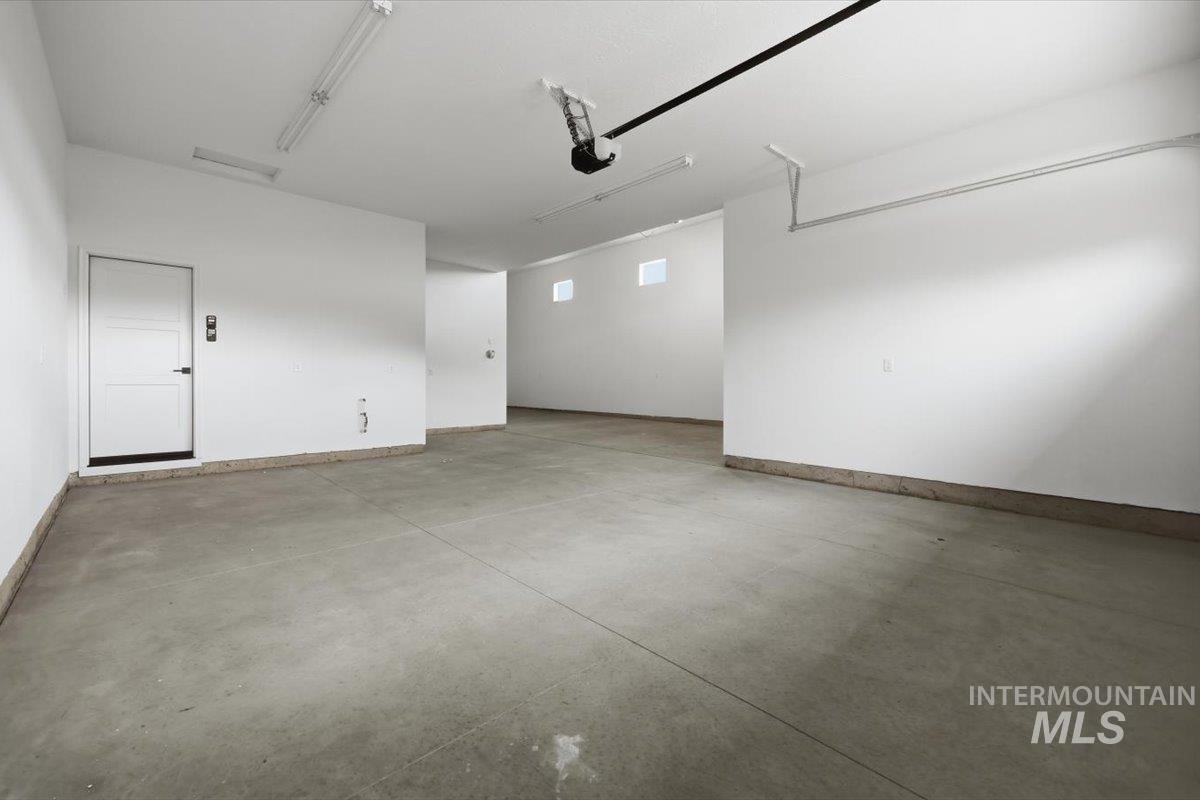 410 W Flour Mill Court Property Photo 33