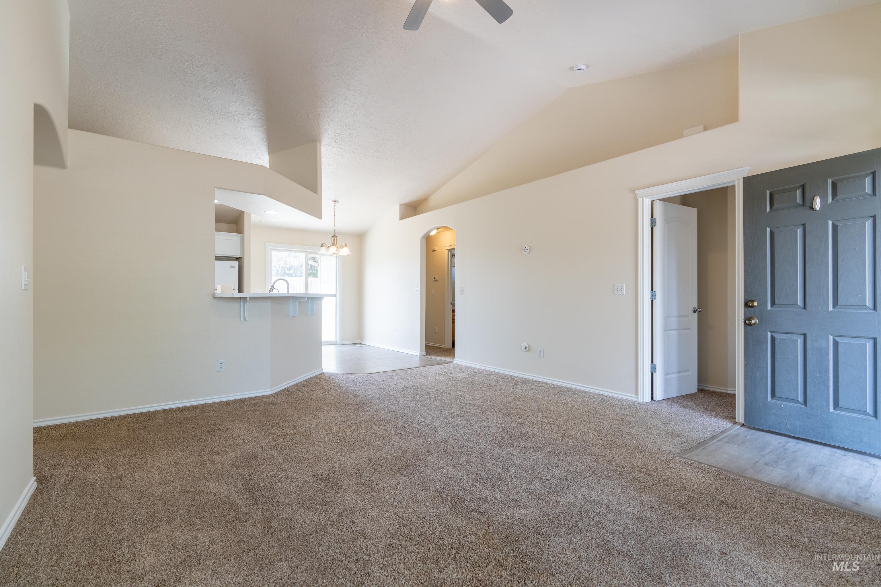5263 N Arezzo Ave. Property Photo 8