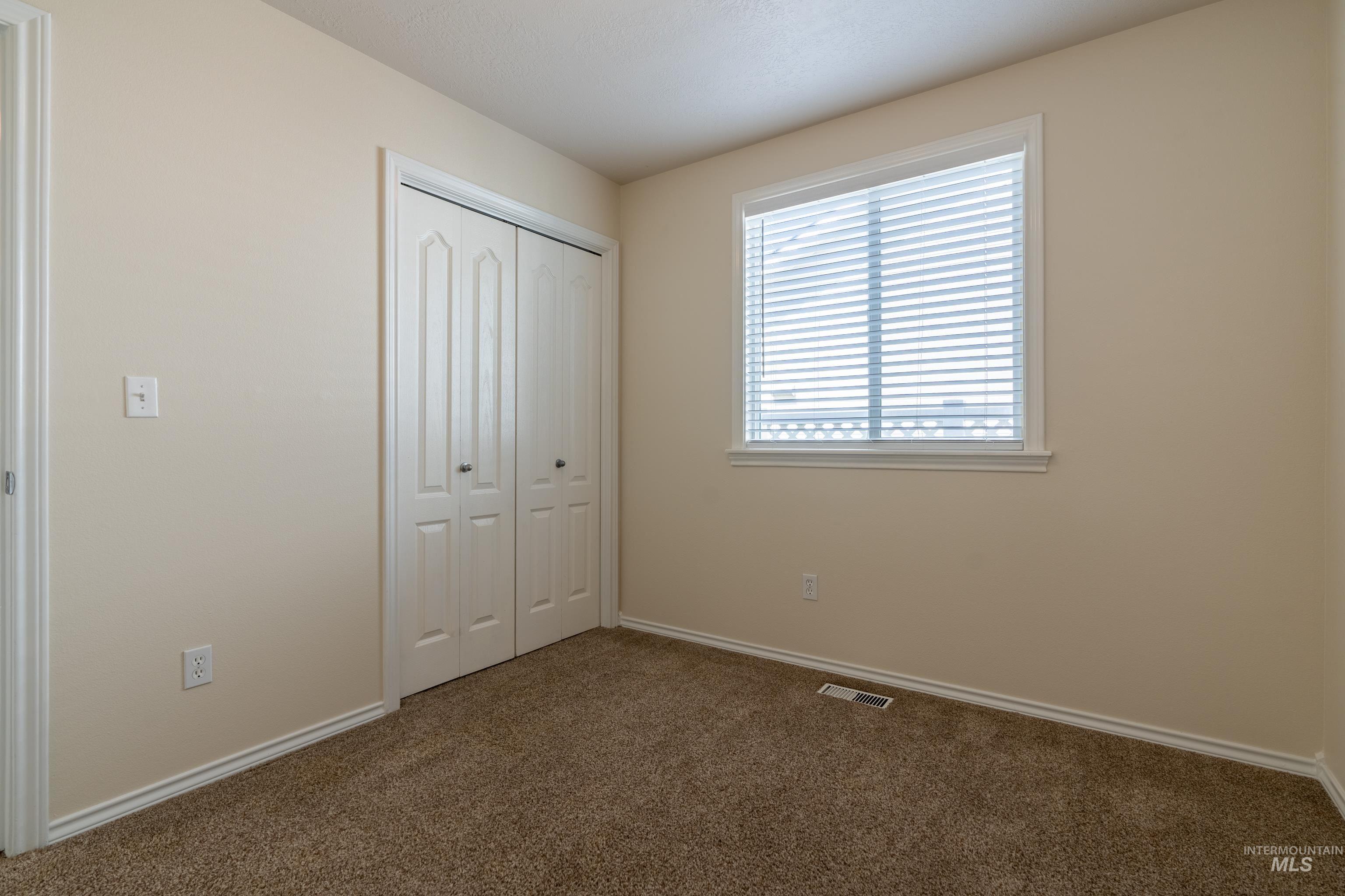 5263 N Arezzo Ave. Property Photo 13
