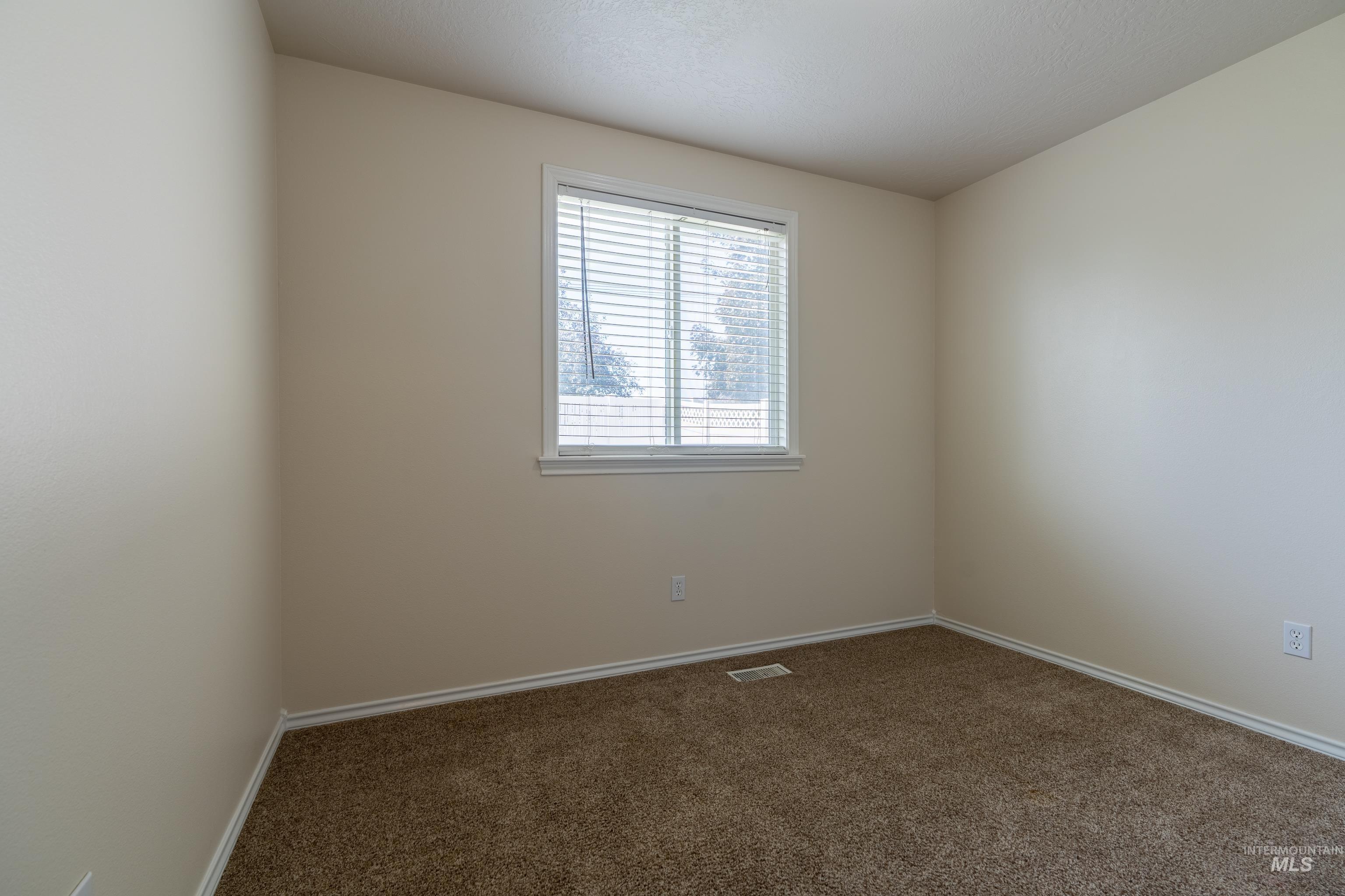 5263 N Arezzo Ave. Property Photo 14