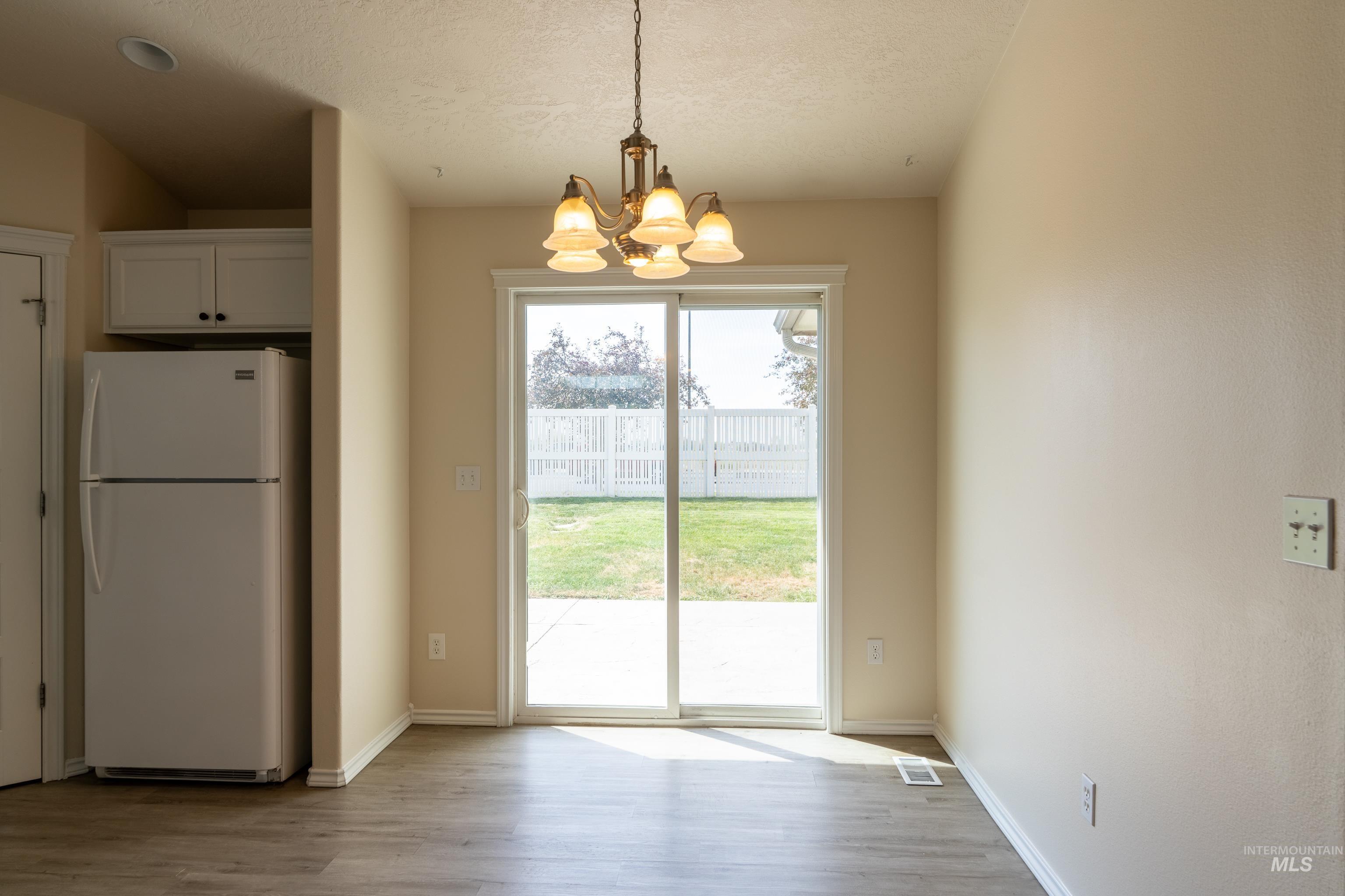 5263 N Arezzo Ave. Property Photo 28
