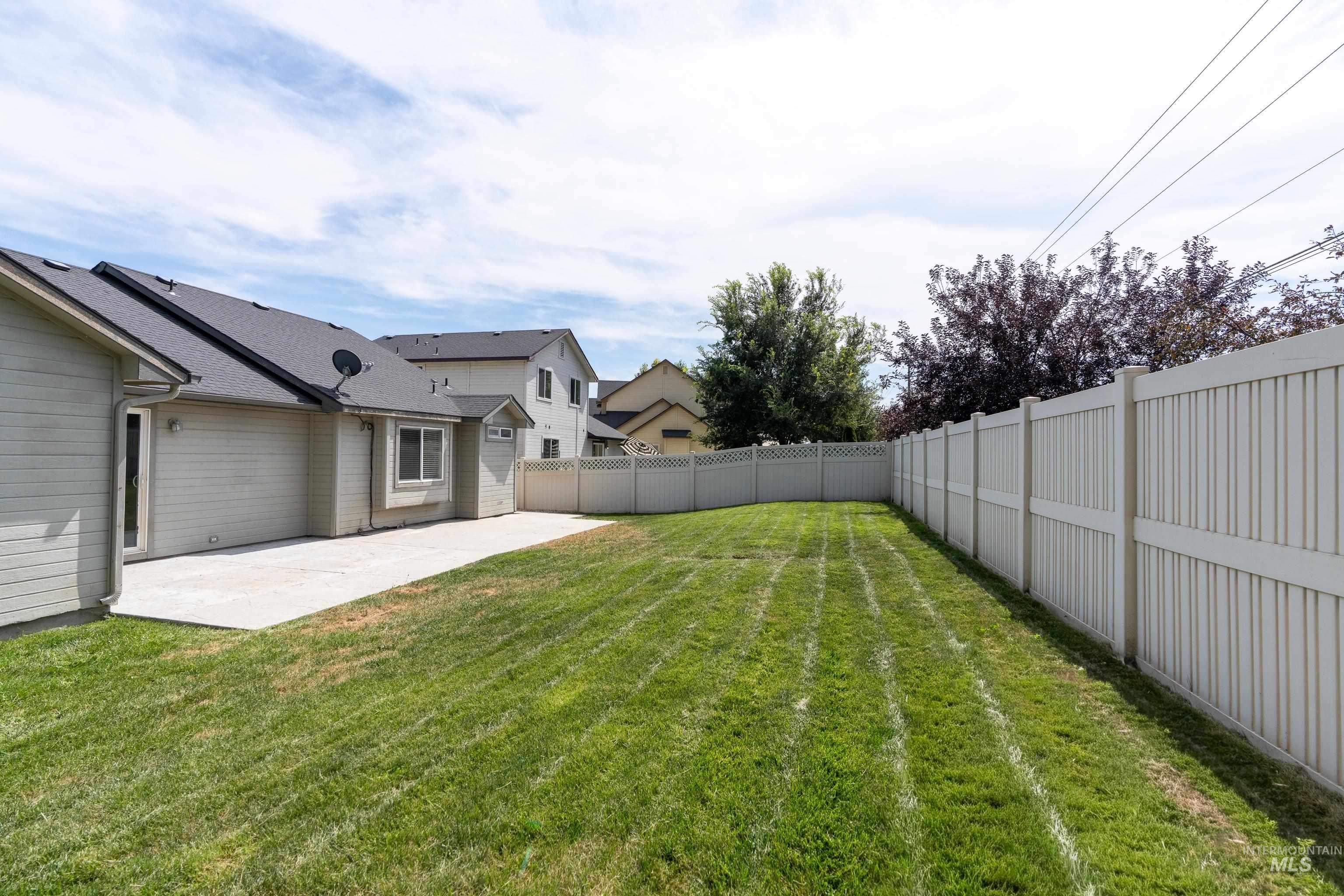 5263 N Arezzo Ave. Property Photo 34