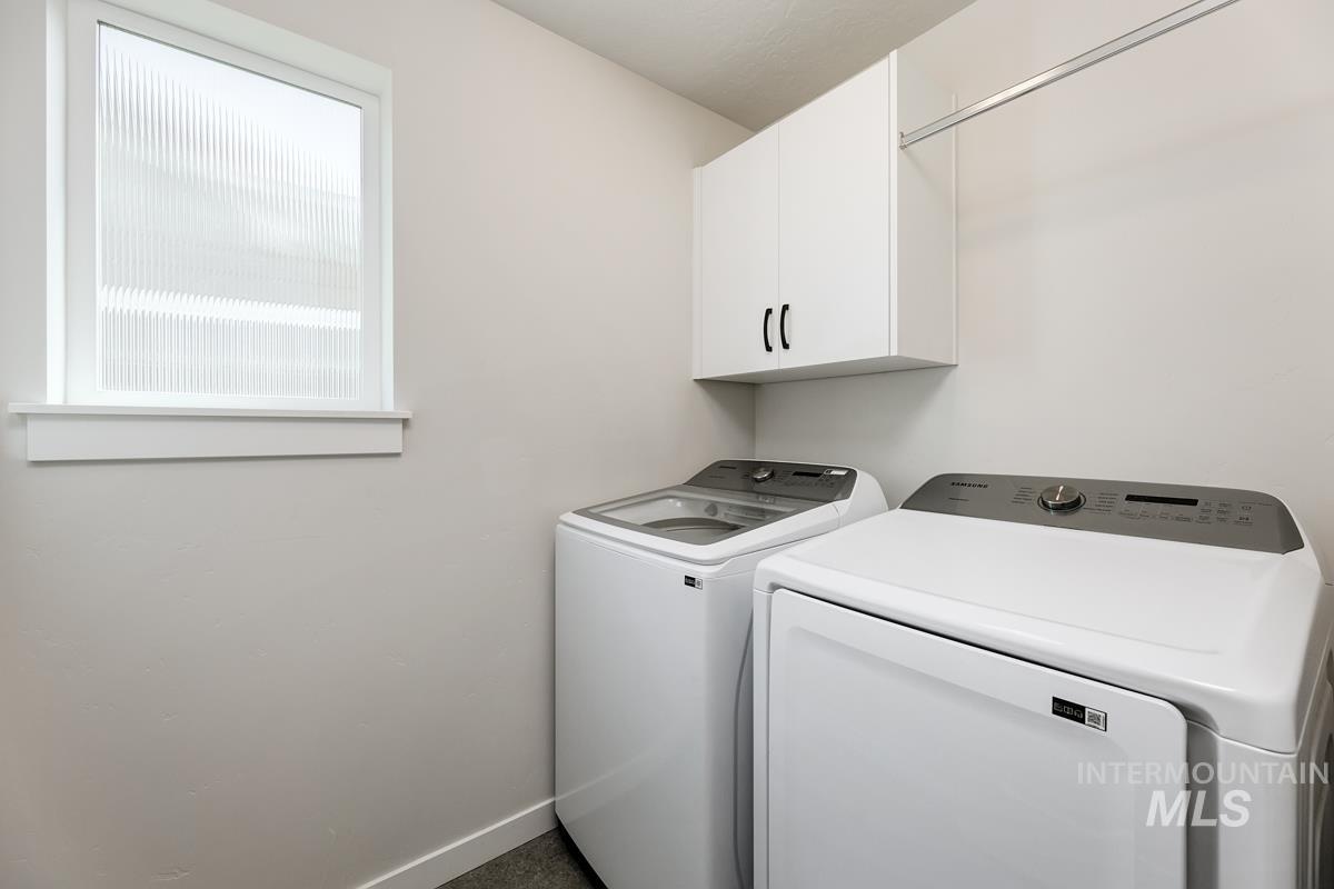 122 W Hyndman Drive Property Photo 26