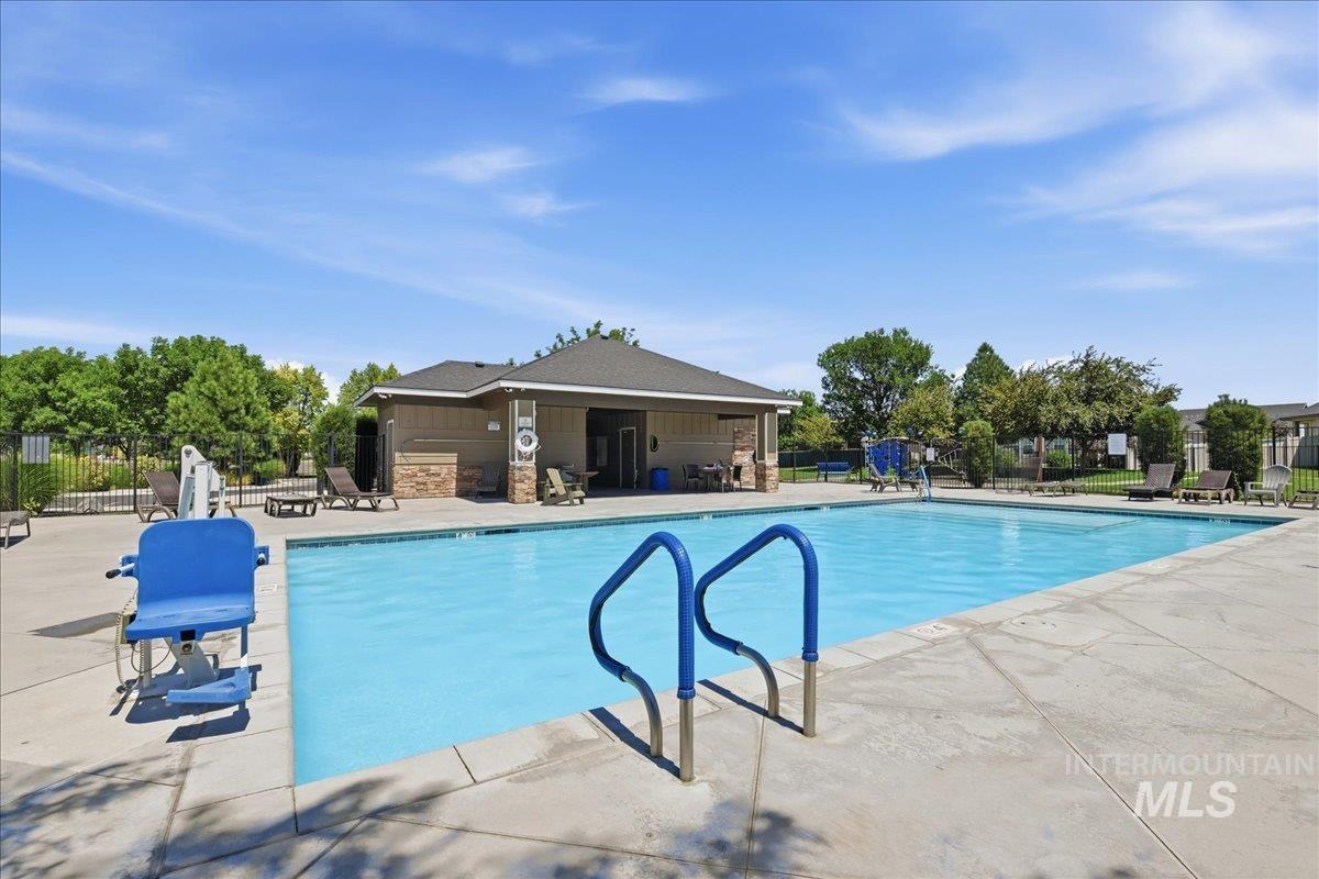 3042 E Columbus River Court Property Photo 28