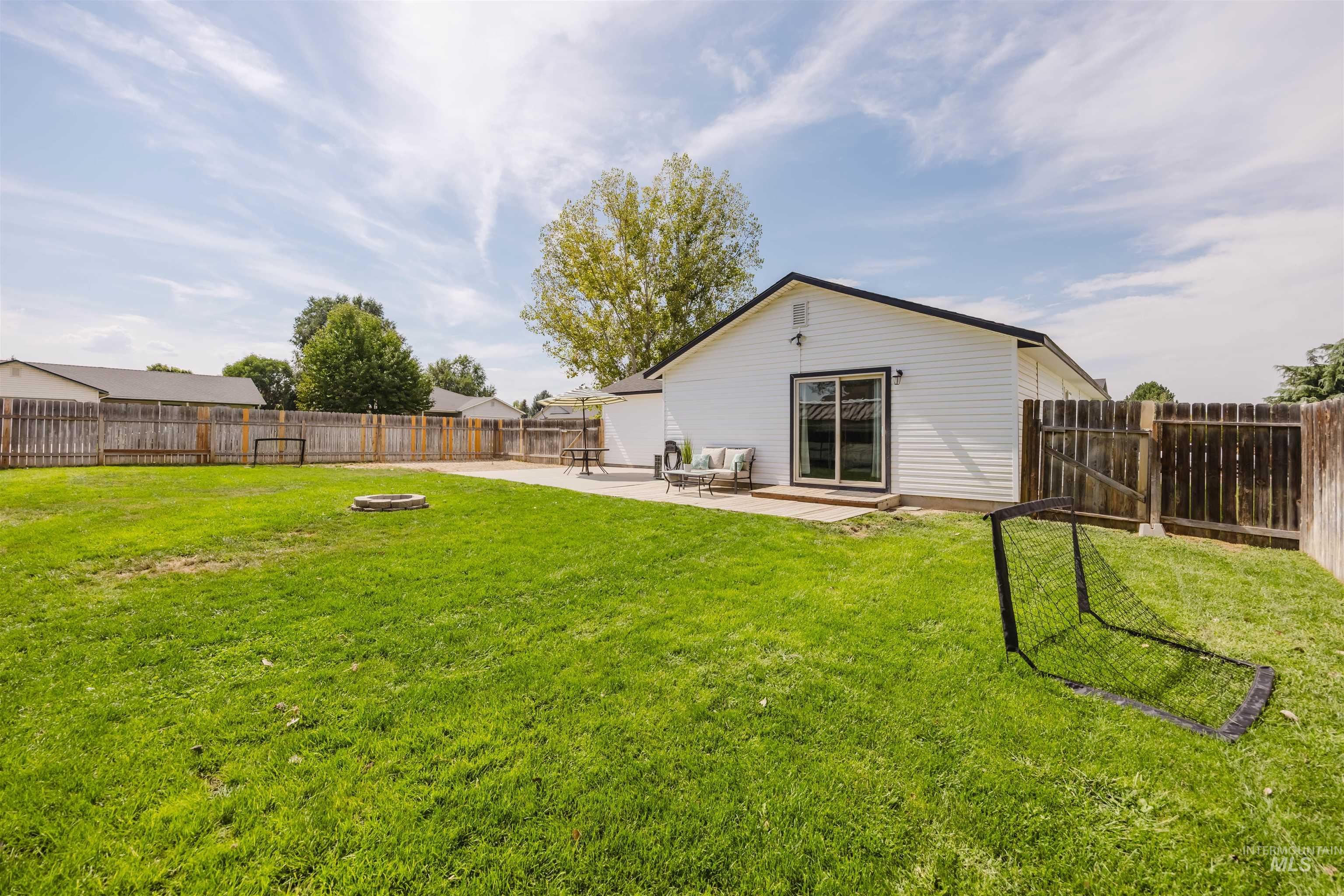 5115 Oxbow Avenue Property Photo 14
