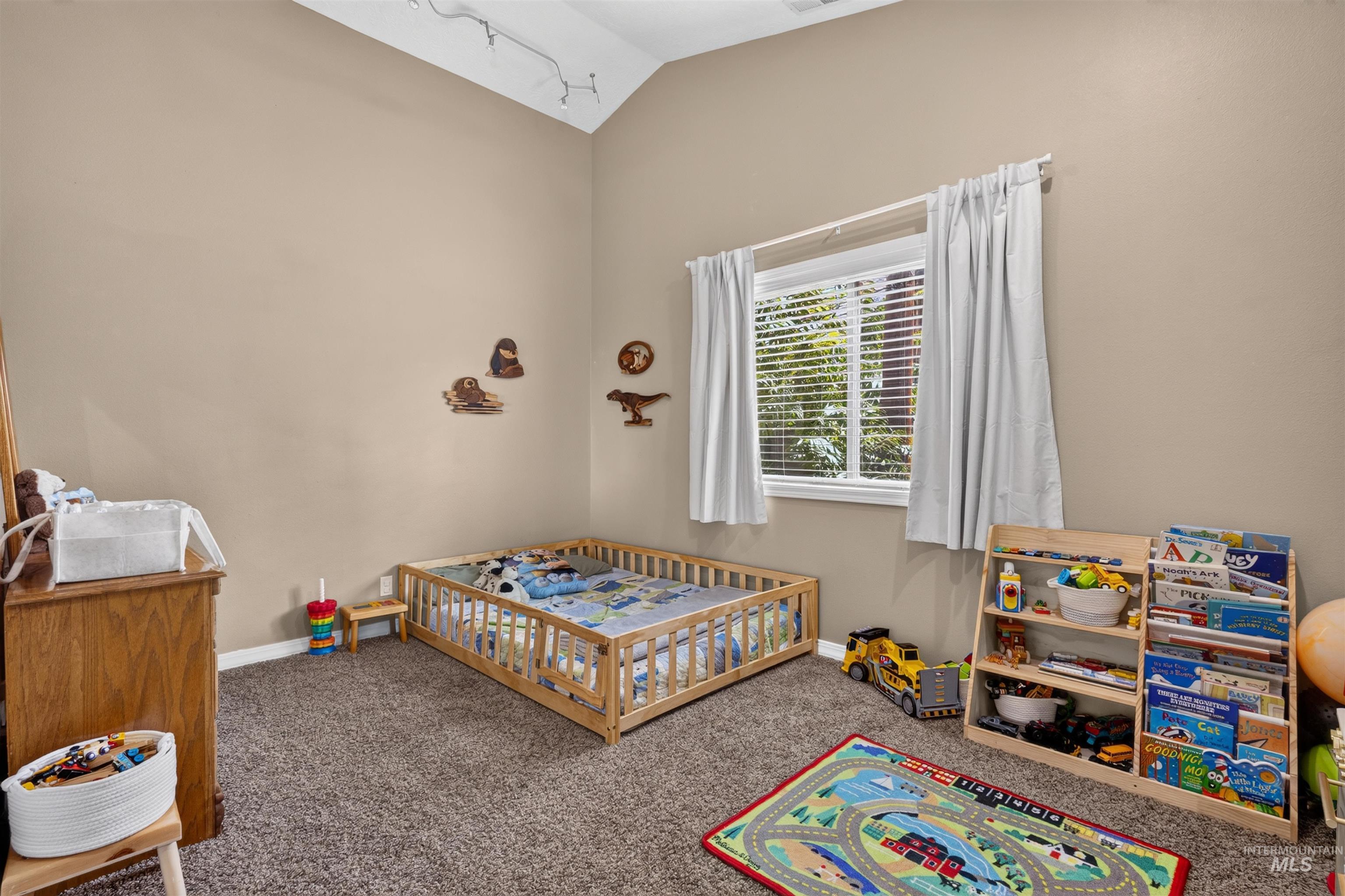 2805 W Moore St Property Photo 36