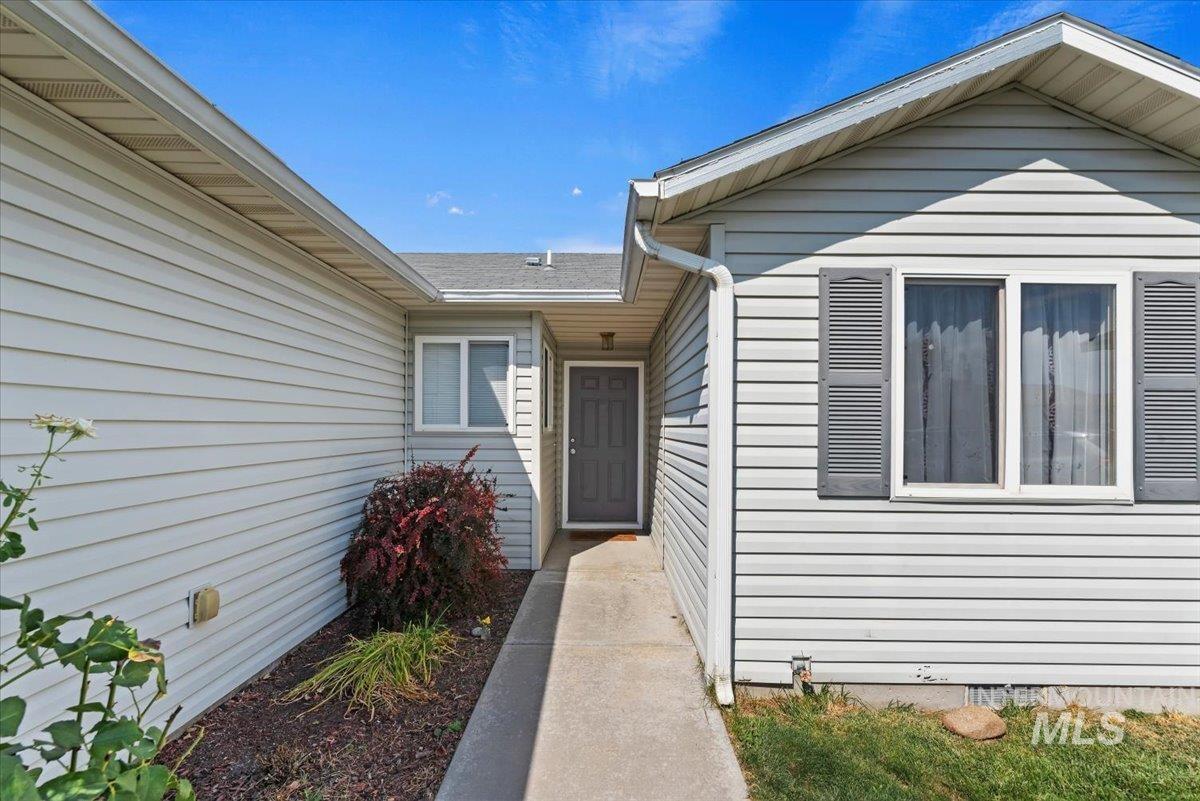 2411 Gosling Street Property Photo 4