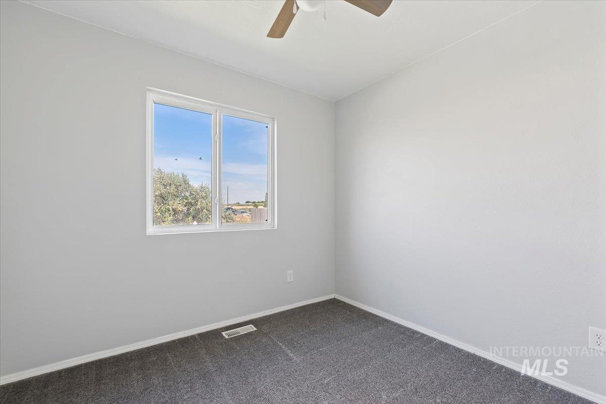 2411 Gosling Street Property Photo 19