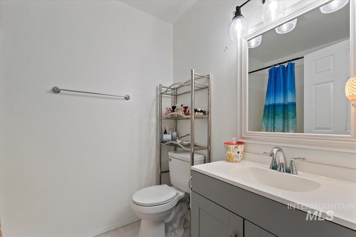 2411 Gosling Street Property Photo 20