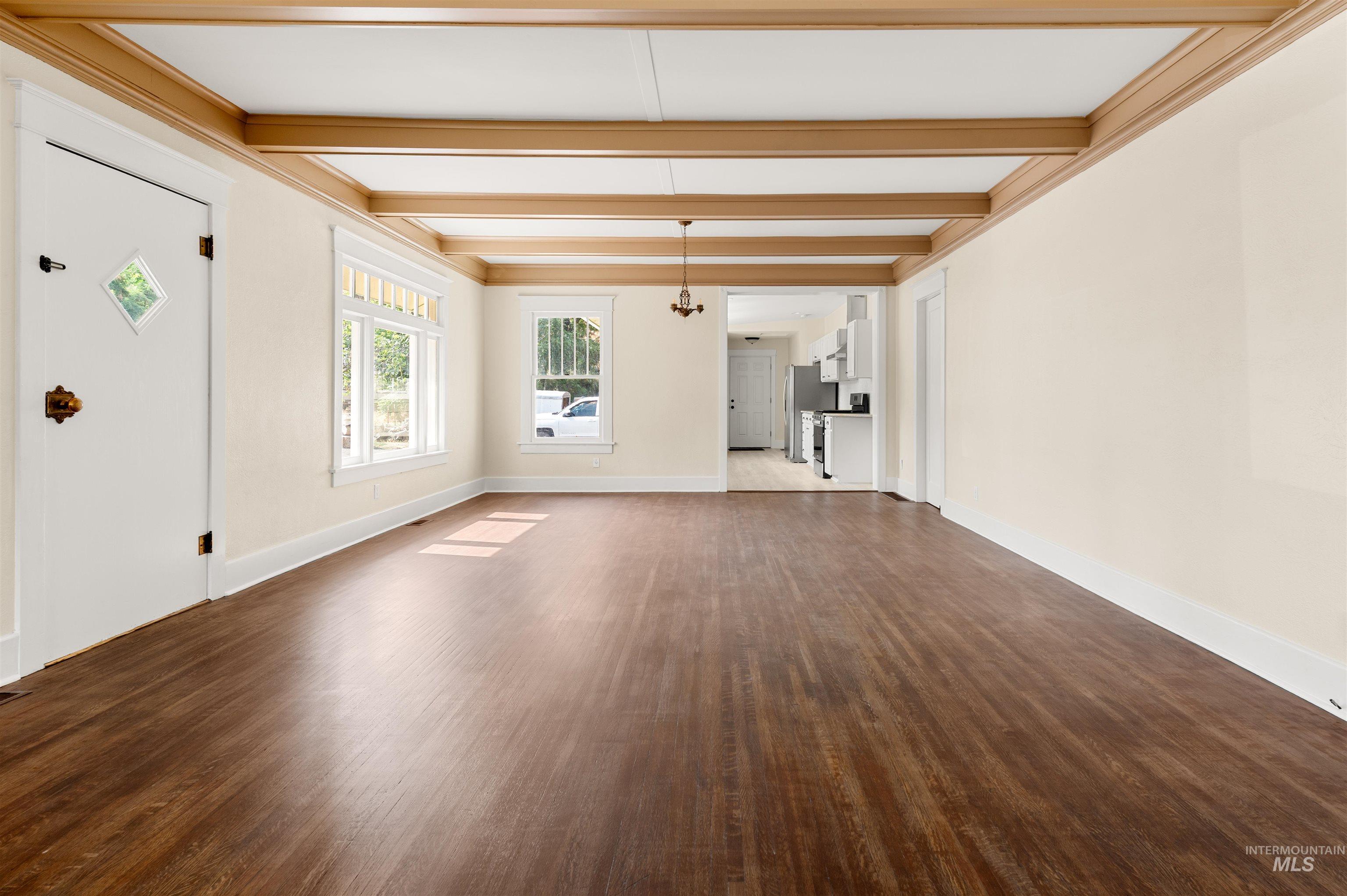416 12th Street Property Photo 7