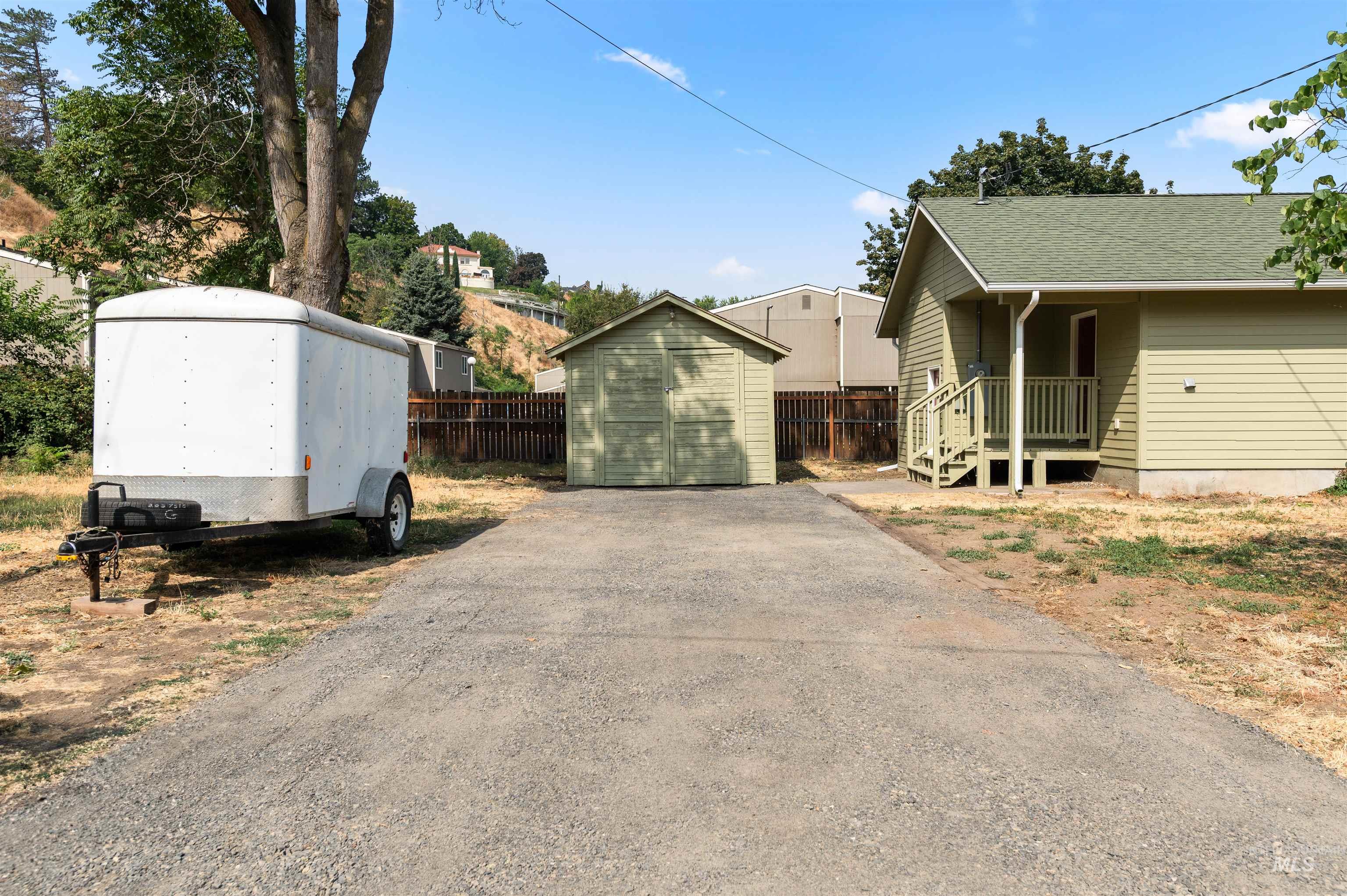 416 12th Street Property Photo 23
