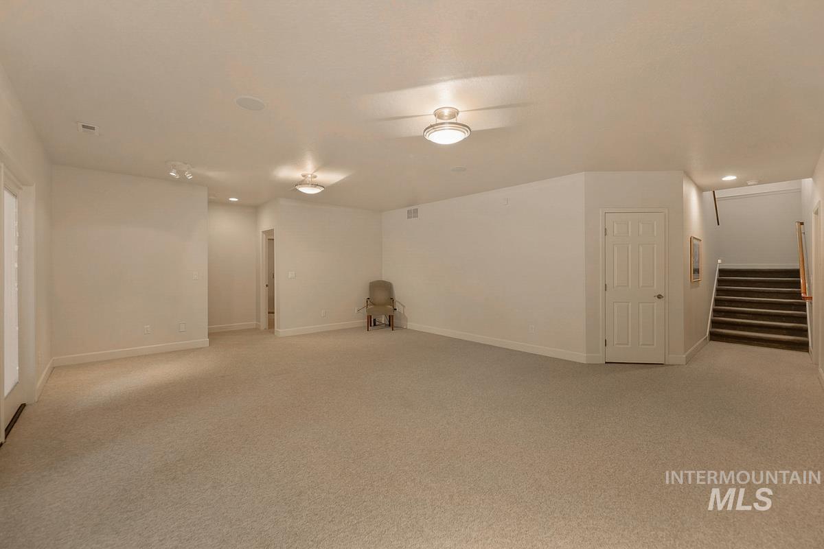 2419 North Sevenoaks Place Property Photo 22