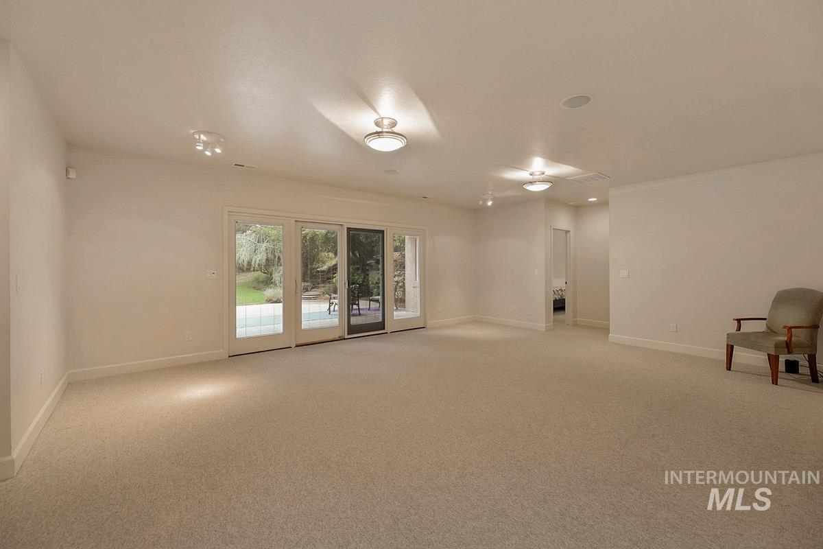 2419 North Sevenoaks Place Property Photo 23