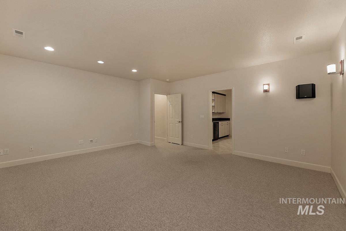 2419 North Sevenoaks Place Property Photo 27