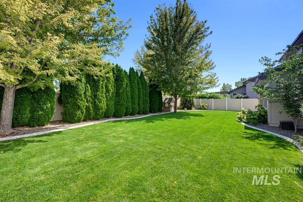 18674 Smiley Peak Ave Property Photo 24