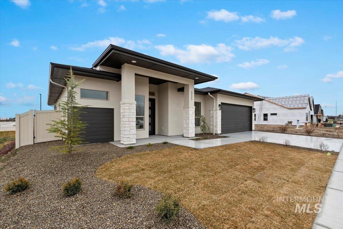 1297 Chena St Property Photo 4