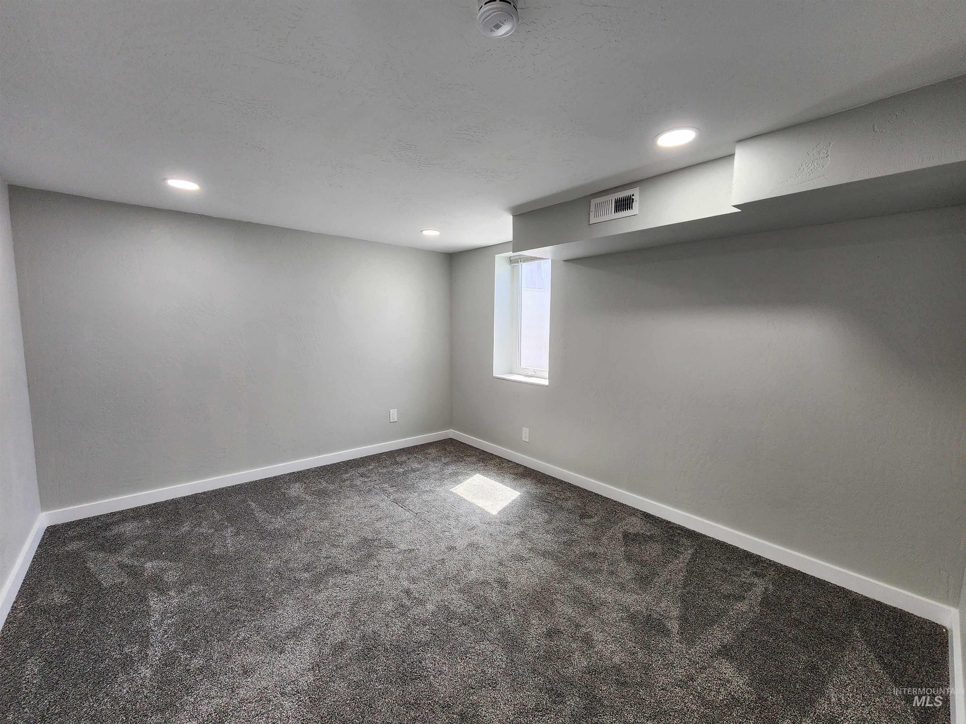 905 15th Drive Property Photo 17