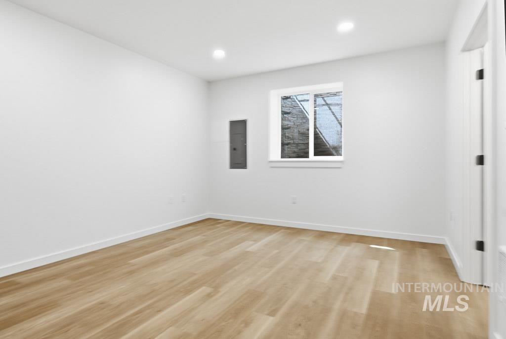 1280 Edington Ave Property Photo 25