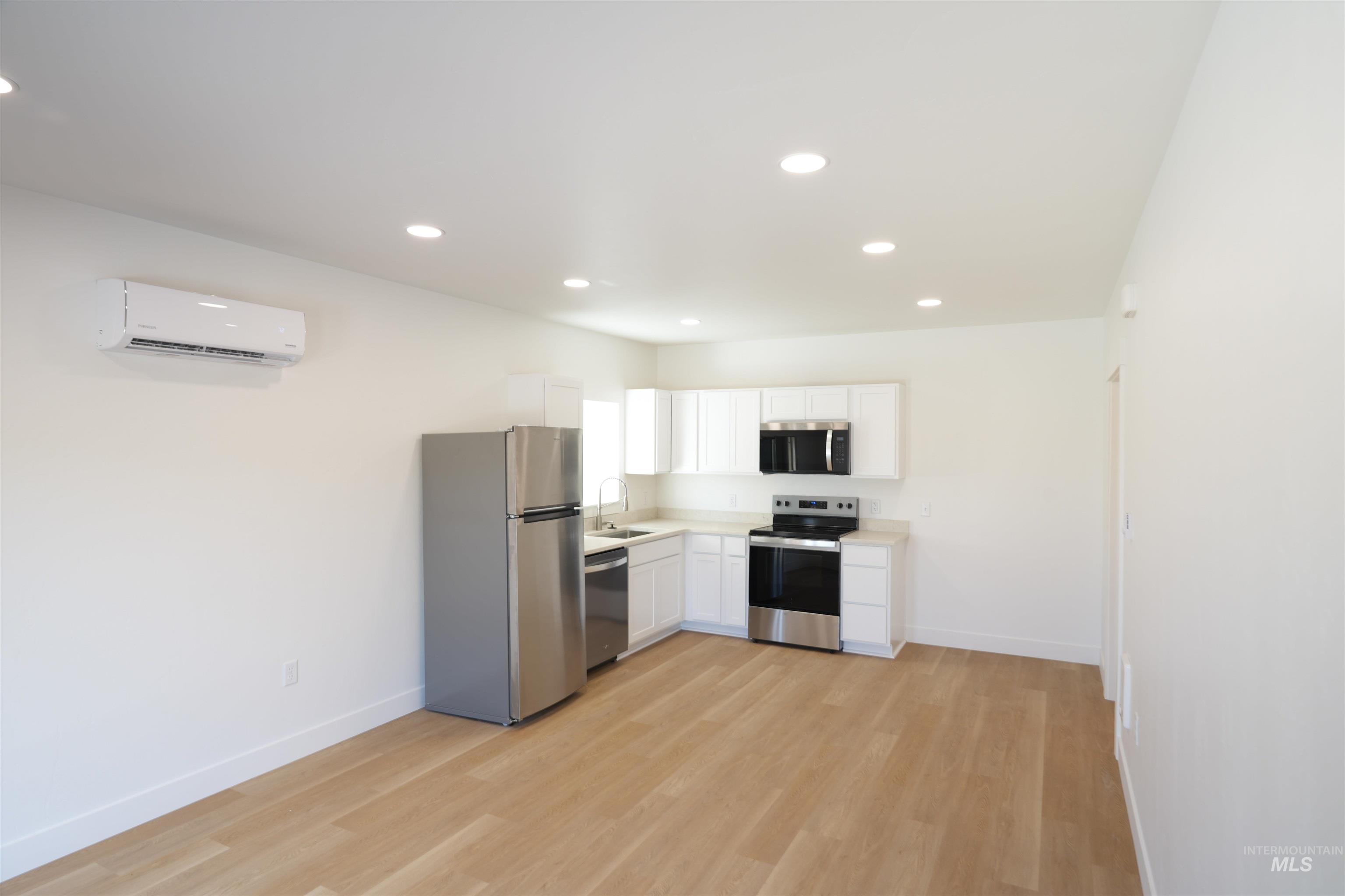1280 Edington Ave Property Photo 31