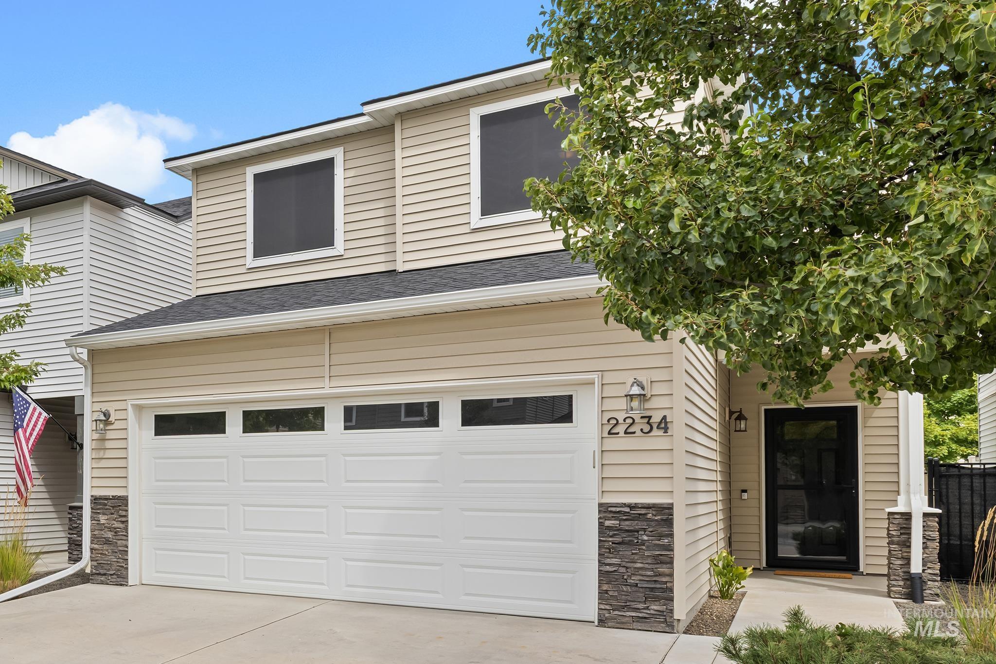 2234 E Sharptail Street Property Photo 1