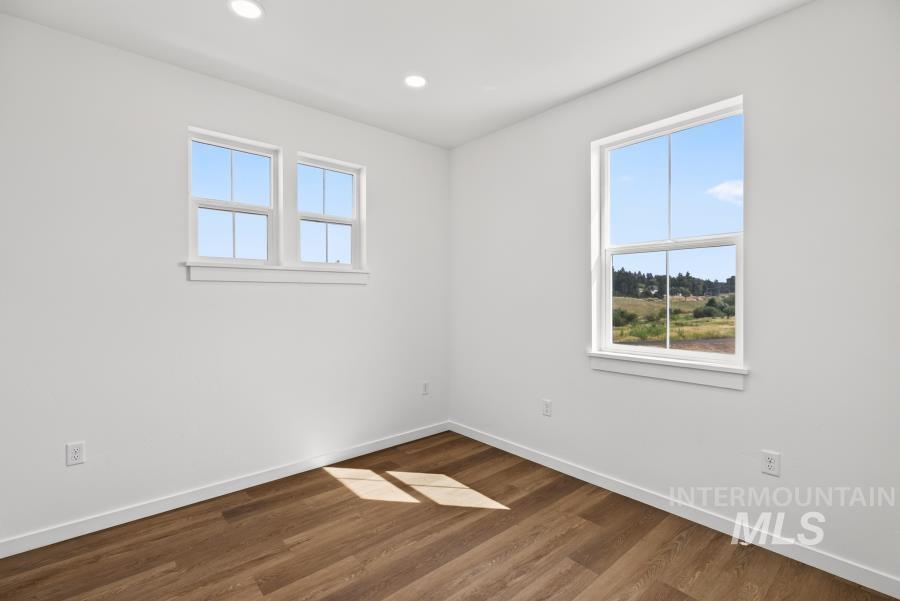 1298 Edington Property Photo 13