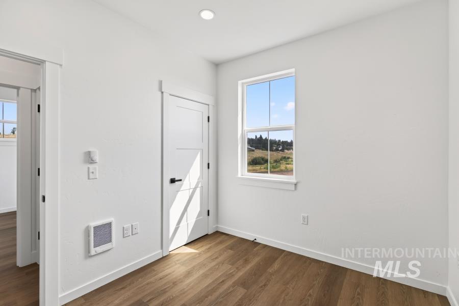 1298 Edington Property Photo 18