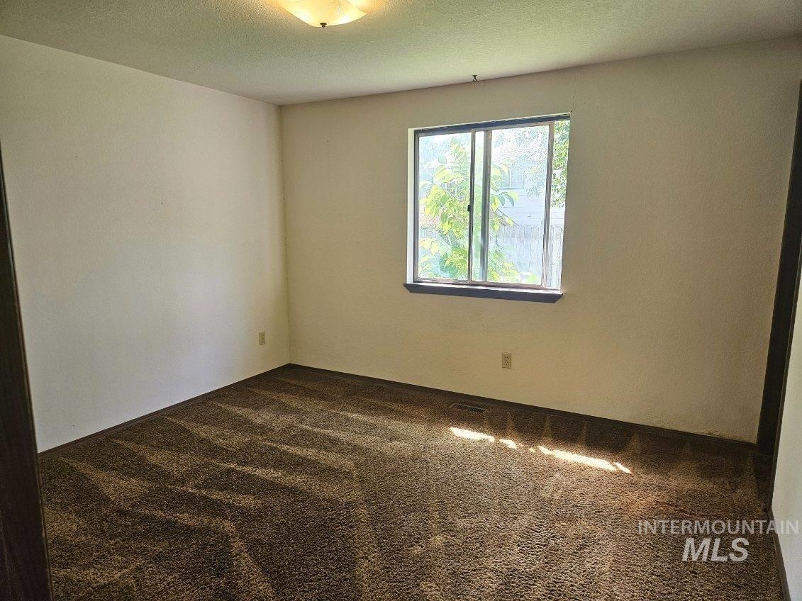 1152 Sweetwood Cir Property Photo 9