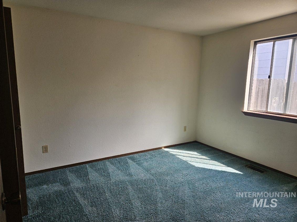 1152 Sweetwood Cir Property Photo 12