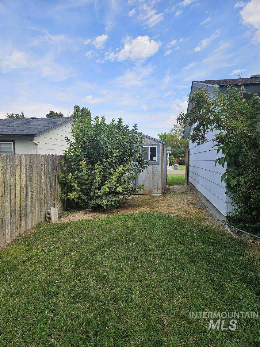 1152 Sweetwood Cir Property Photo 18