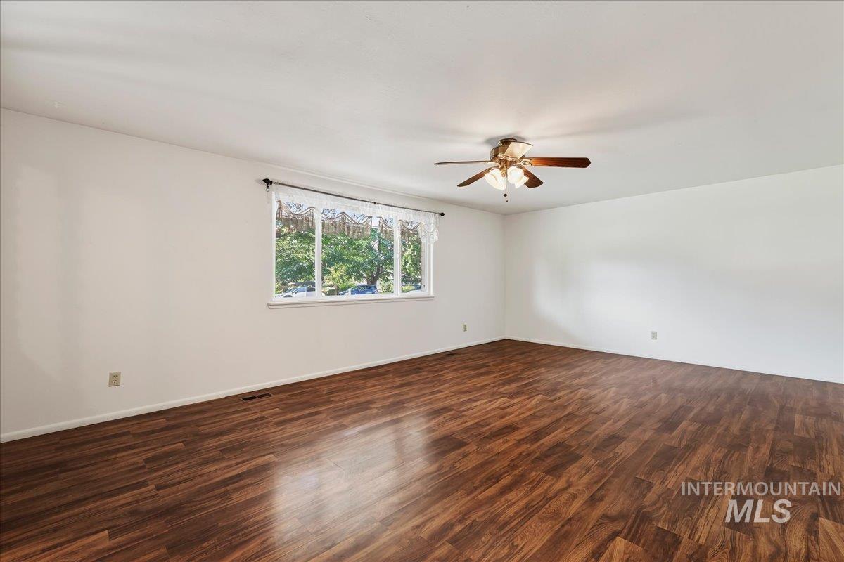 12592 W Freedom Drive Property Photo 6