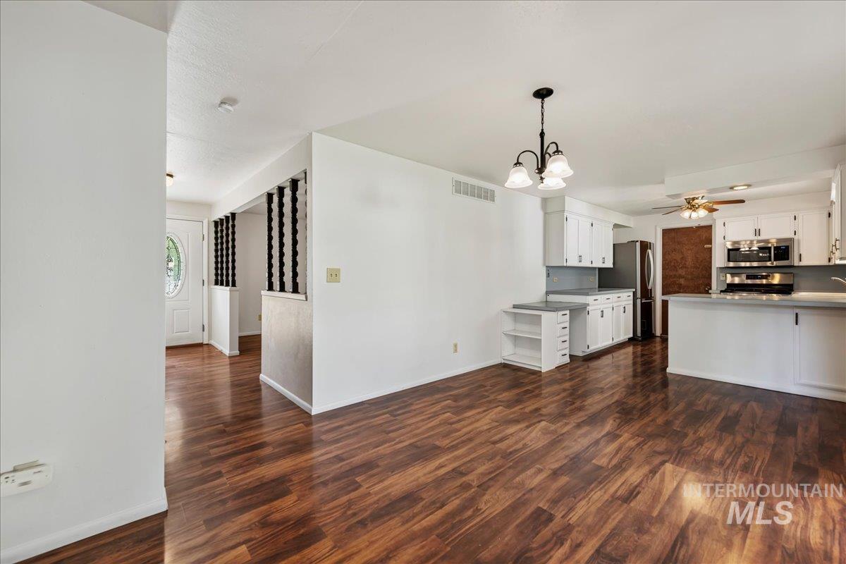 12592 W Freedom Drive Property Photo 8