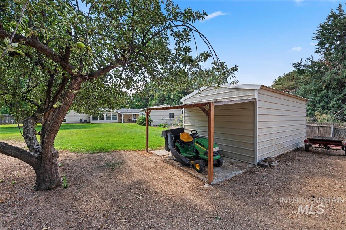 12592 W Freedom Drive Property Photo 34