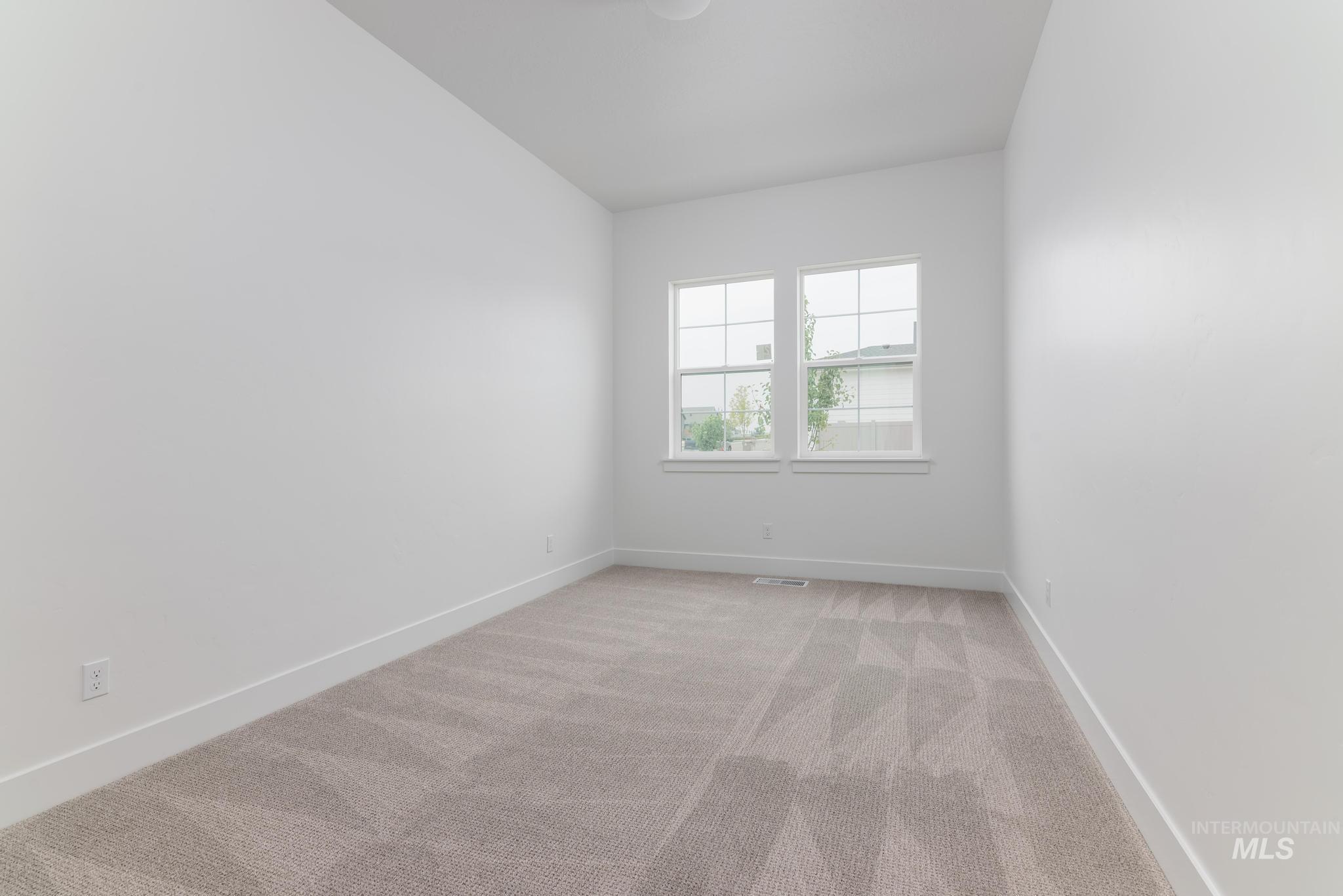 2622 N Leatherwood Ave Property Photo 12
