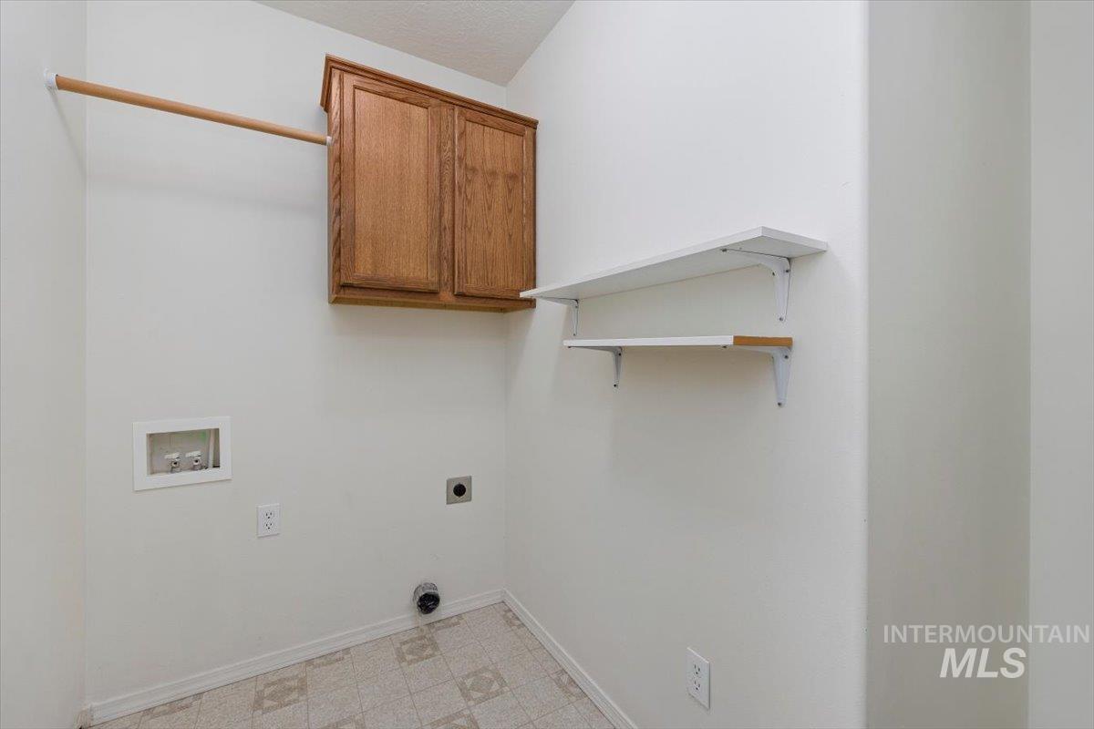 555 Hunter Ave Property Photo 19