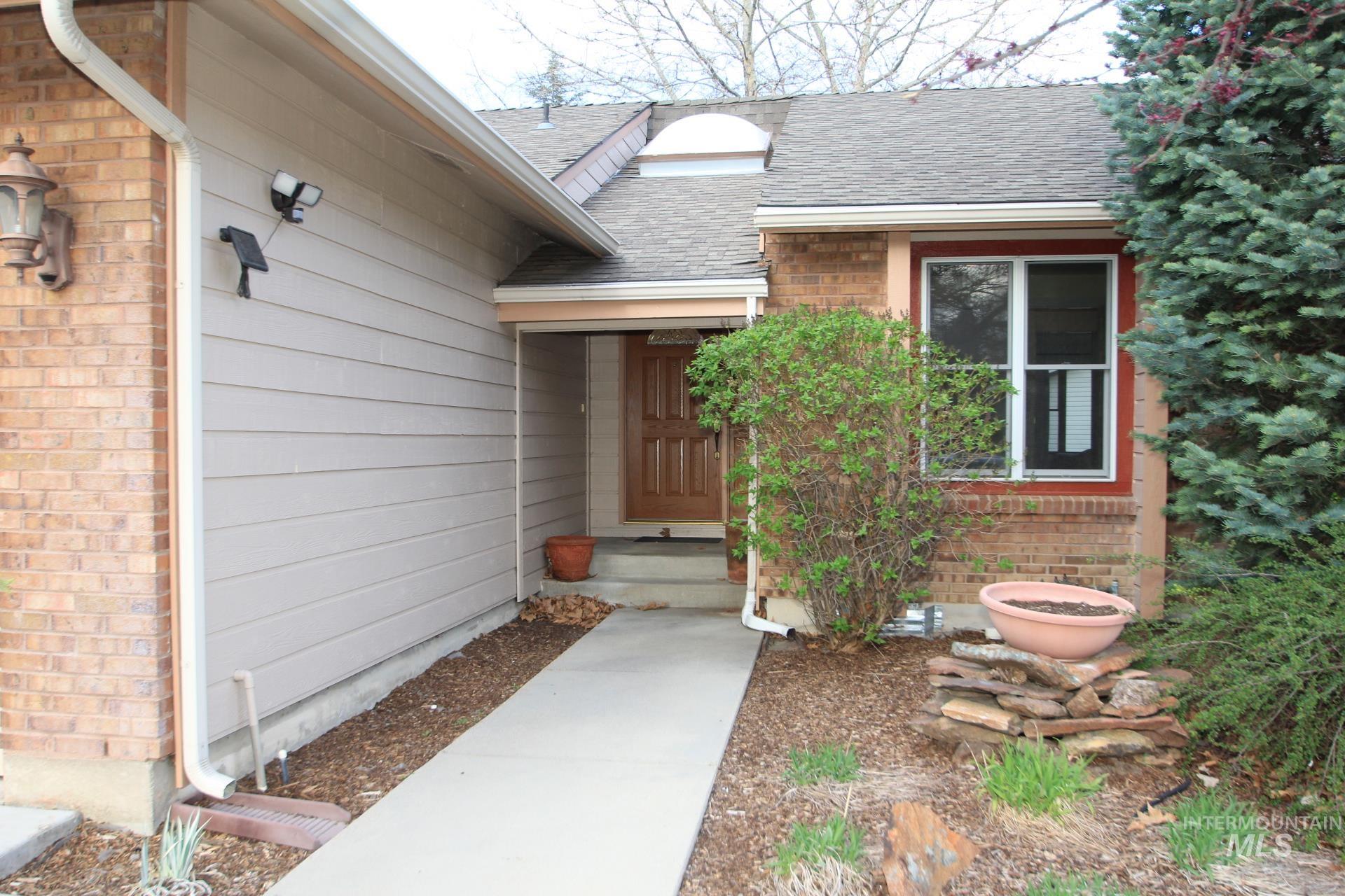 3728 W Sugar Creek Dr. Property Photo 3
