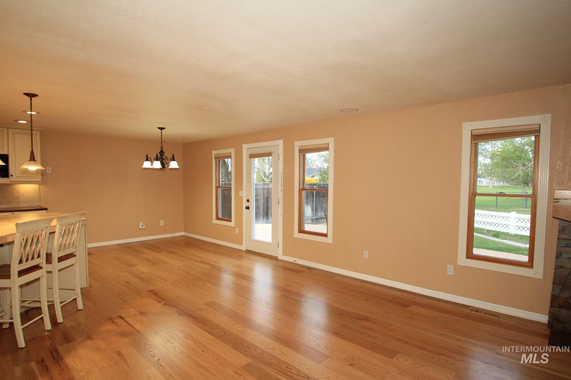 3728 W Sugar Creek Dr. Property Photo 5