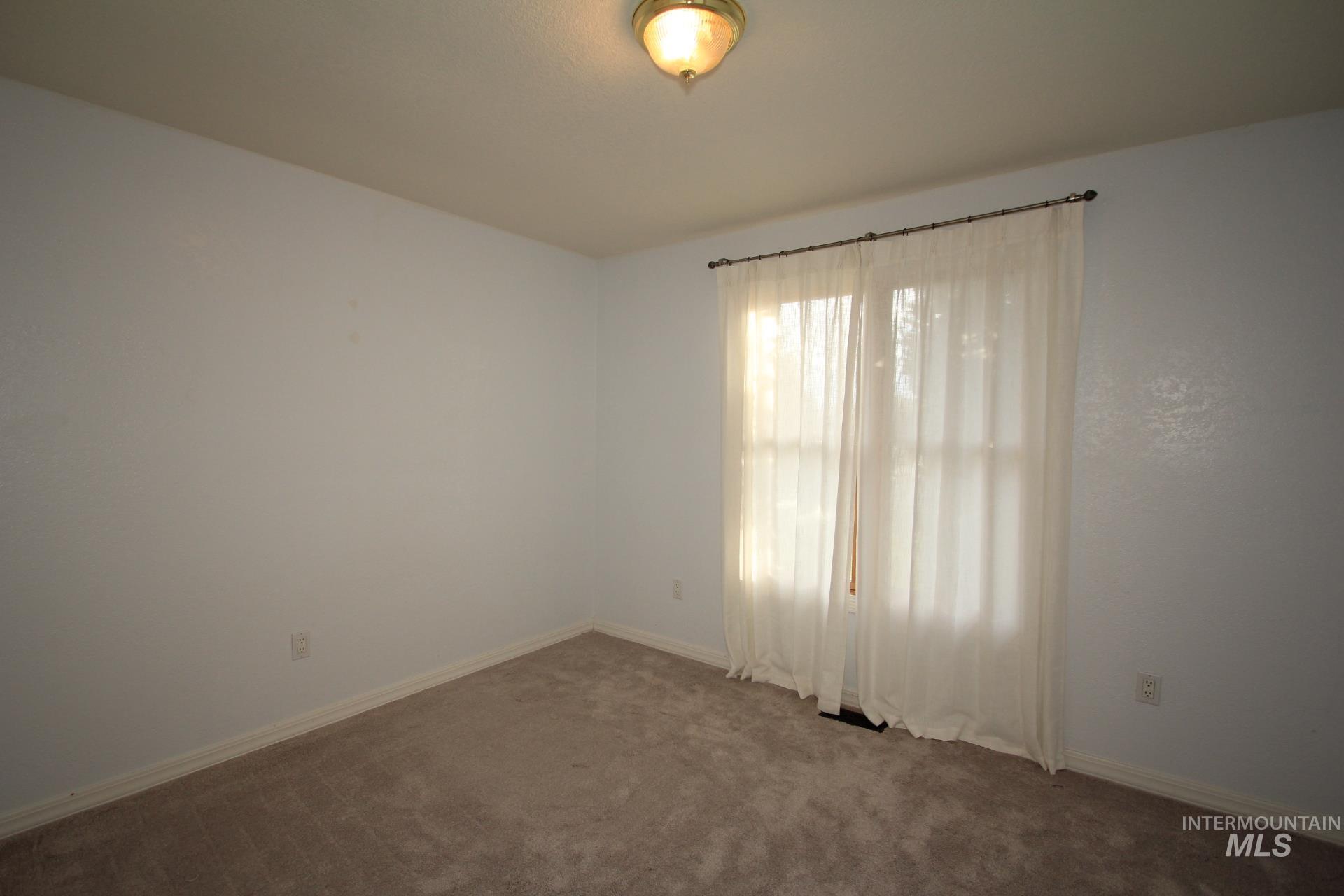 3728 W Sugar Creek Dr. Property Photo 24