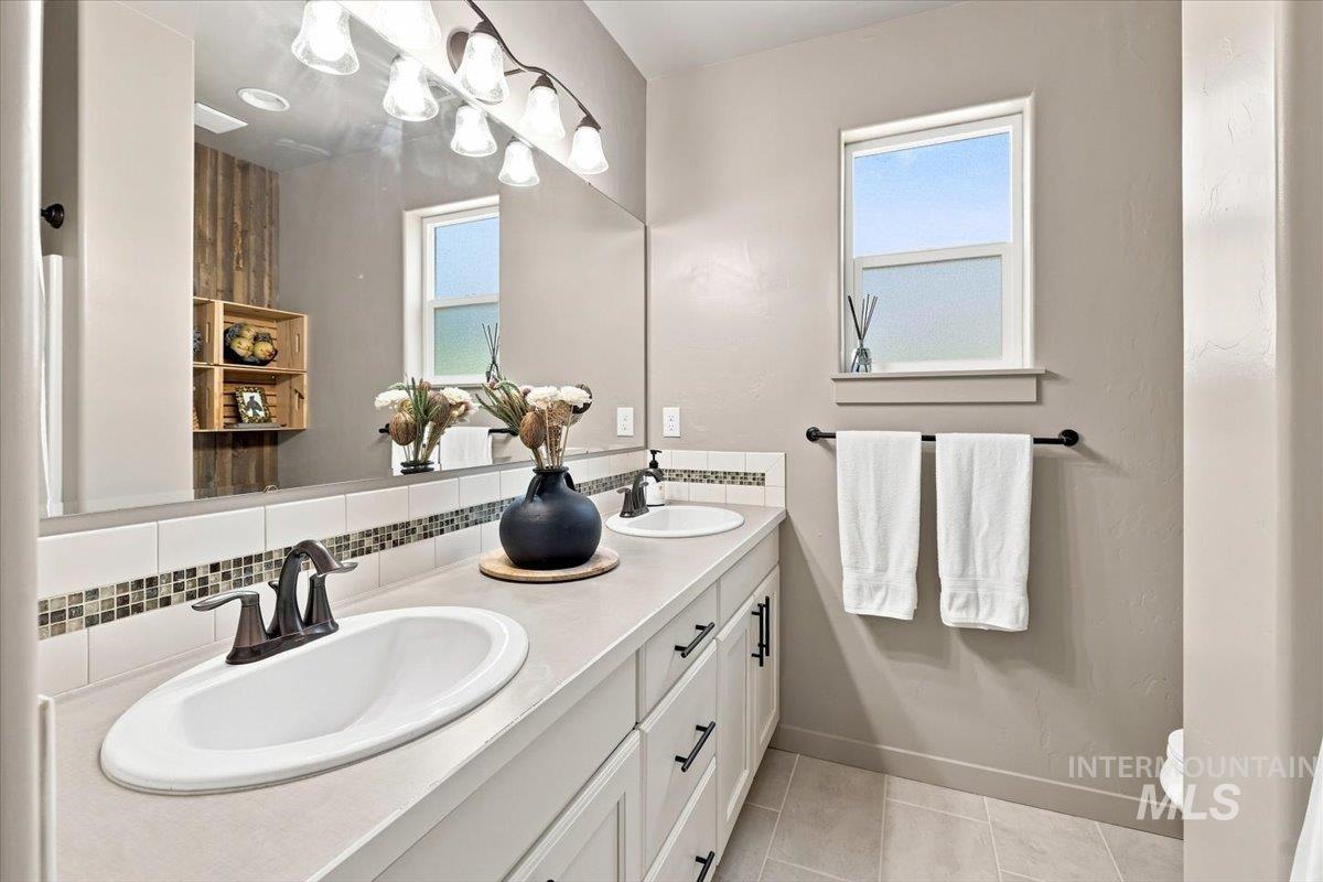 11341 W Mountain Iris St Property Photo 8